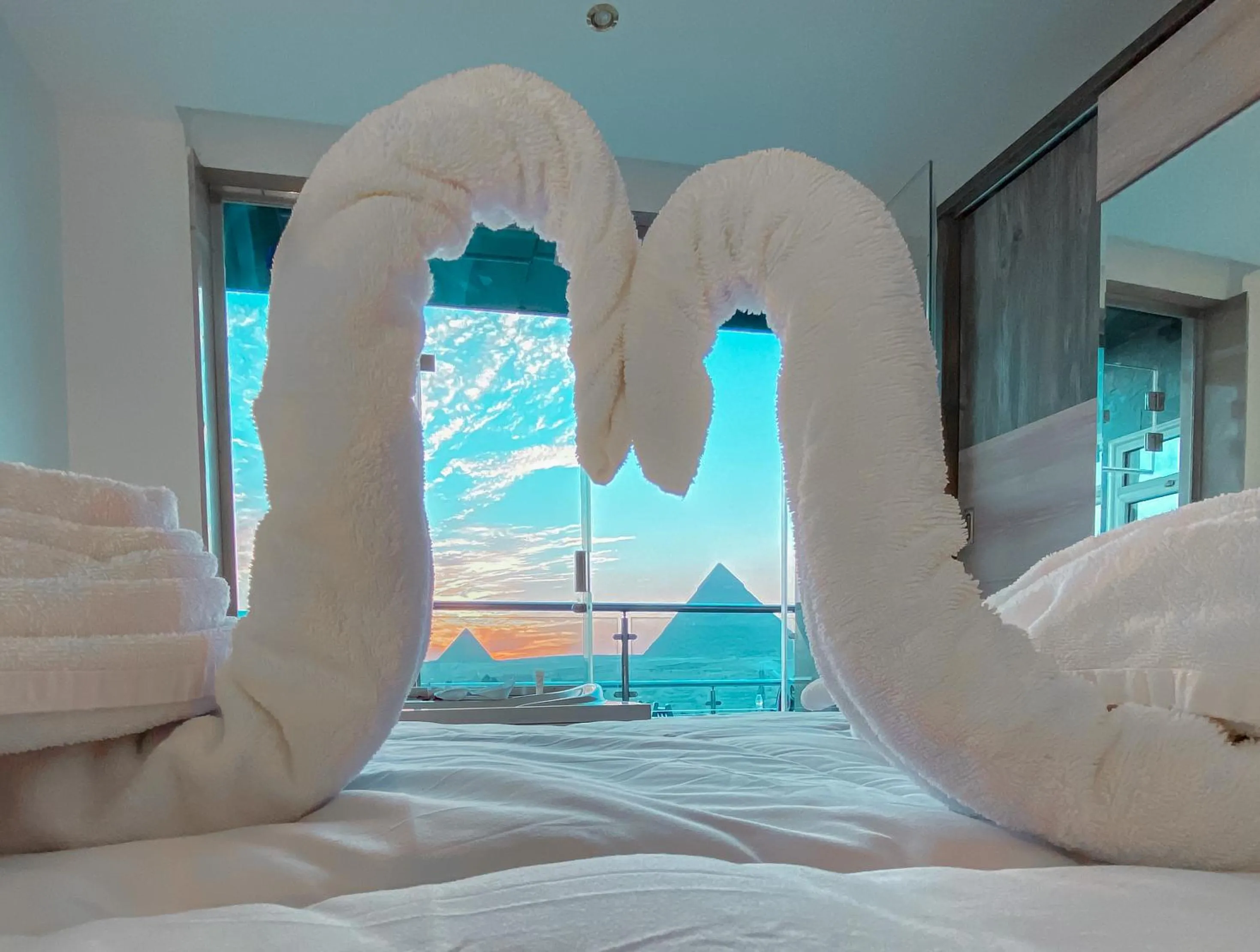 Bed in Best View Pyramids Hotel