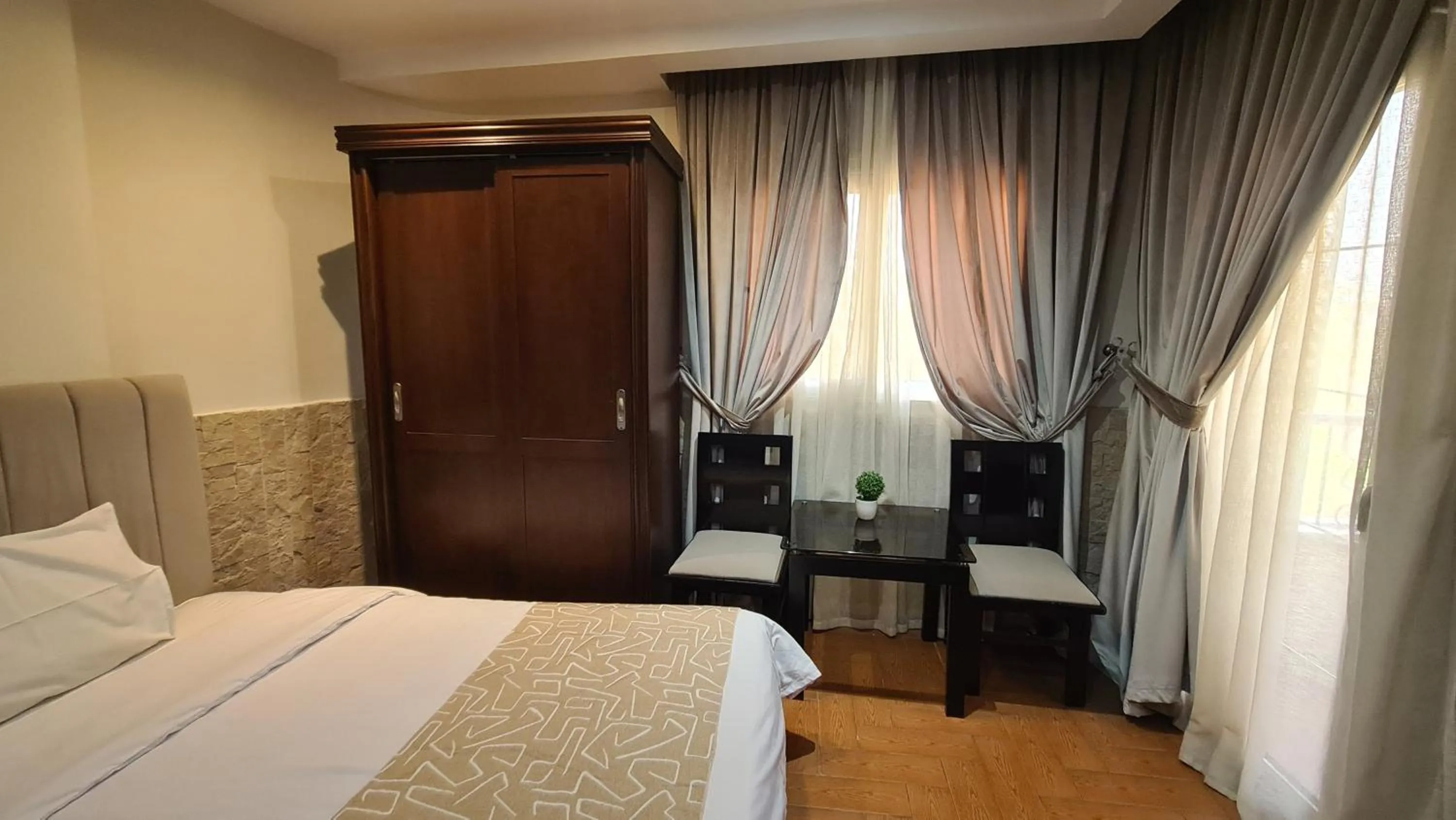 Bed in Best View Pyramids Hotel