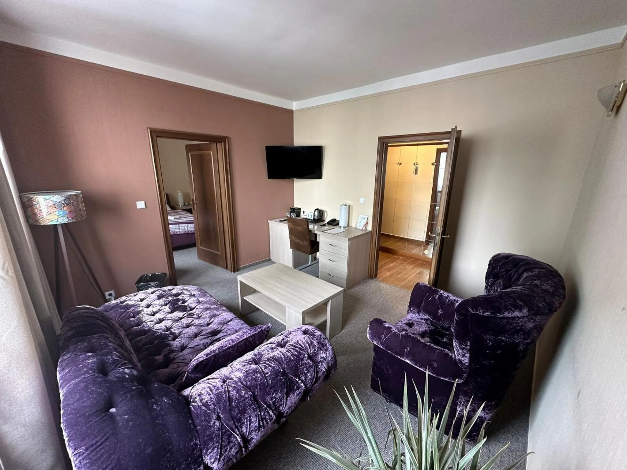 TV and multimedia, Bed in Hotel Radnice