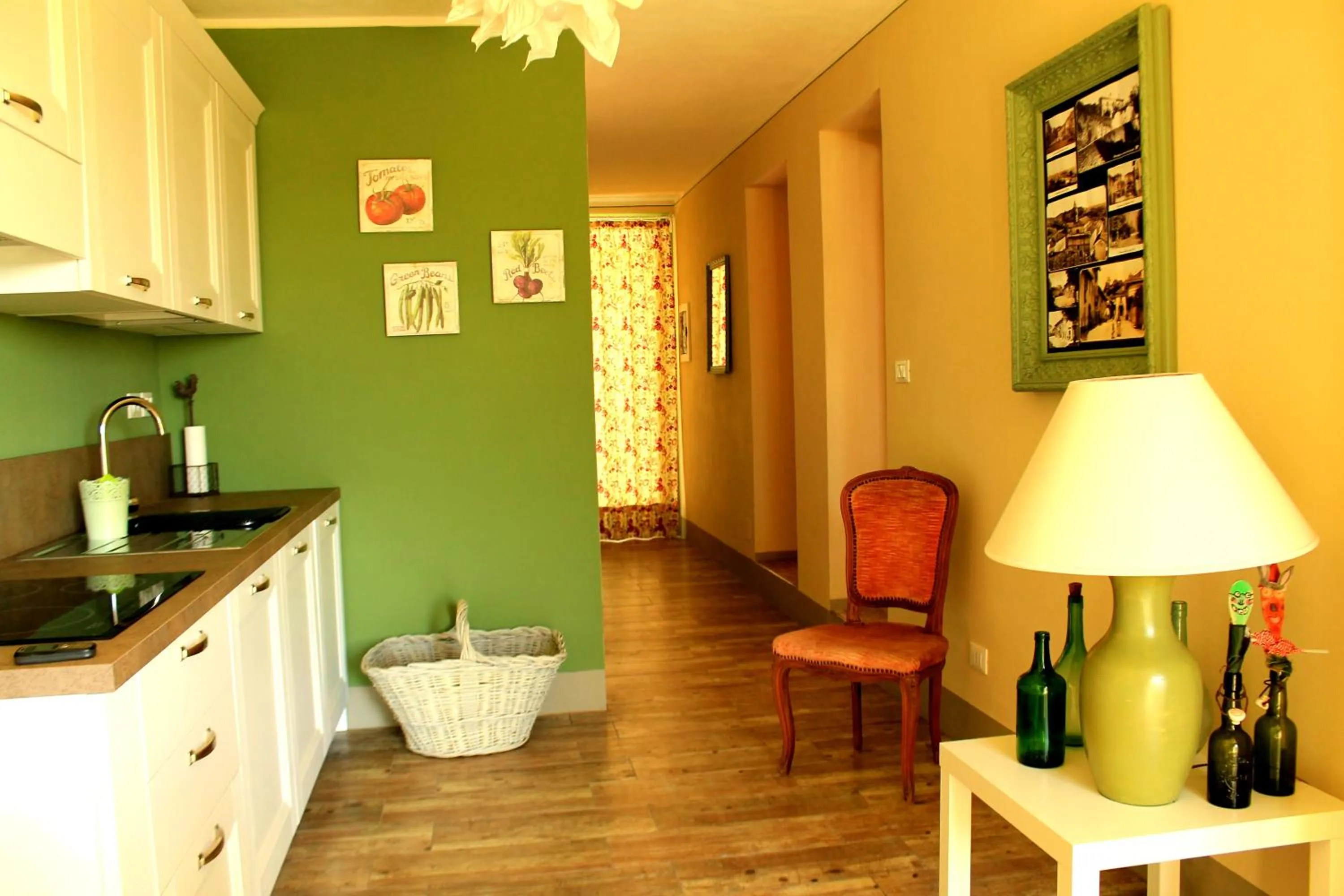 Kitchen or kitchenette in LA CUCCAGNA DI DON BOSCO - No landlords and neighbours - Absolute privacy!