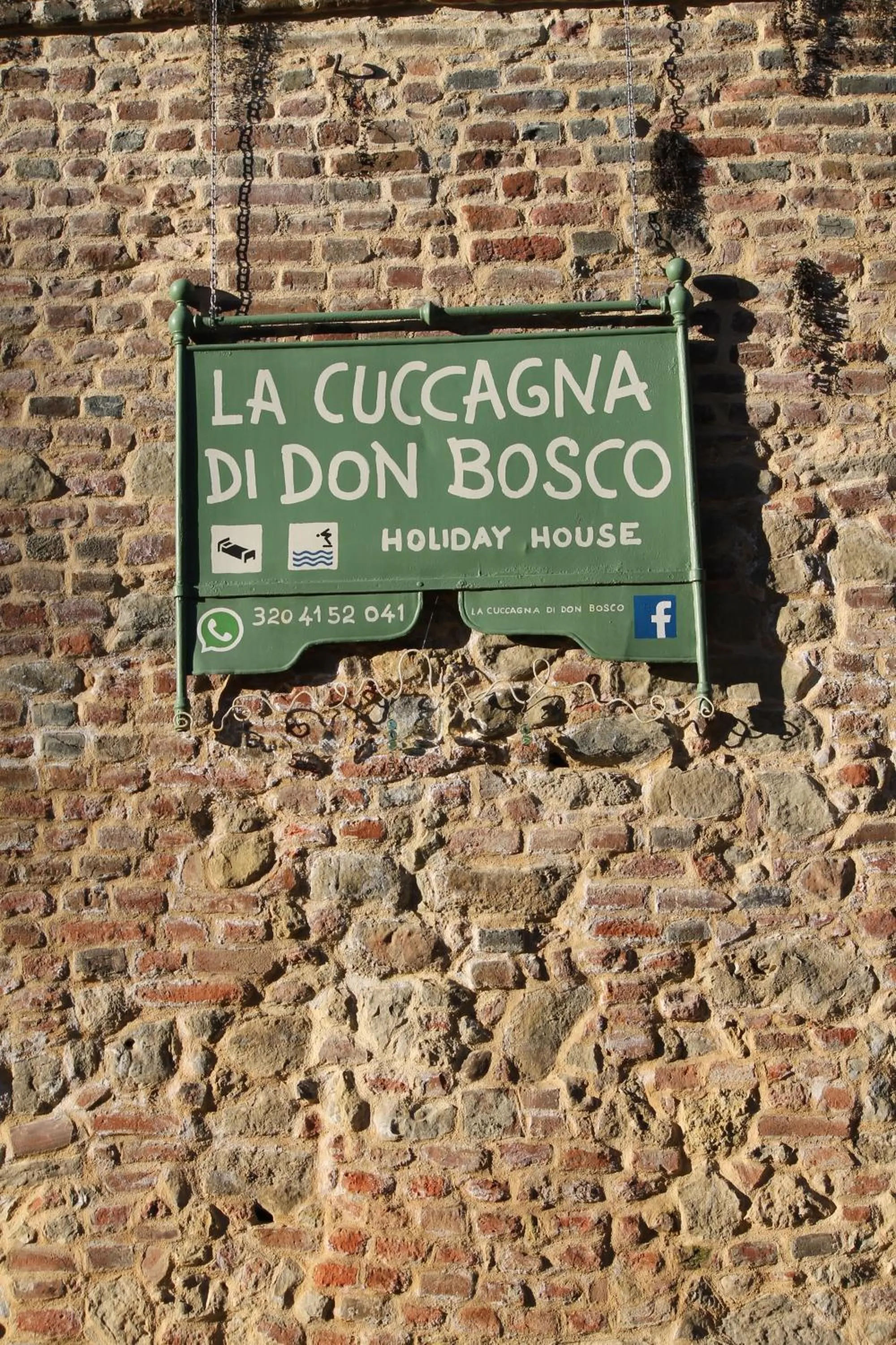 Property building in LA CUCCAGNA DI DON BOSCO - No landlords and neighbours - Absolute privacy!