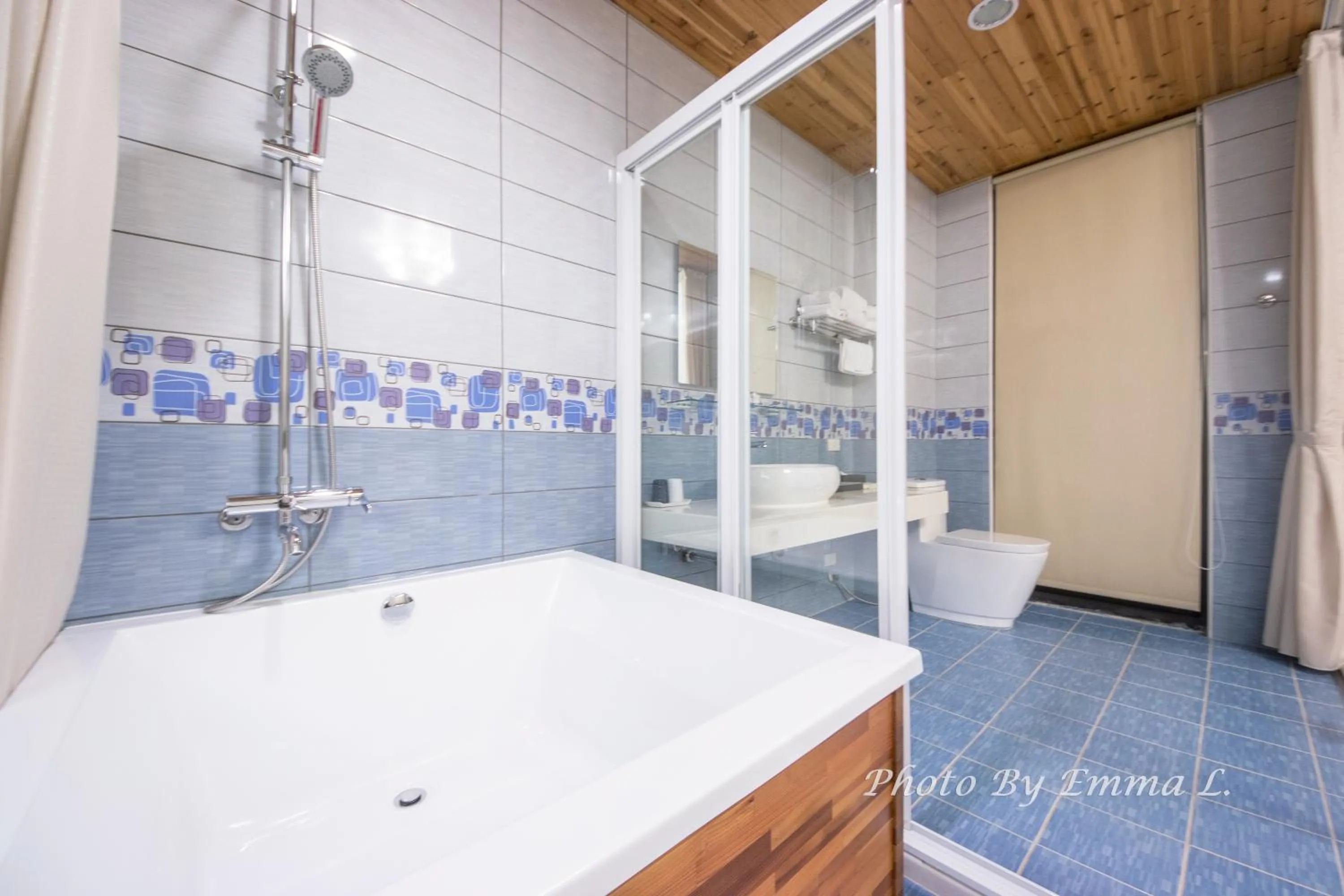 Bathroom in Colorful Fish Cottage