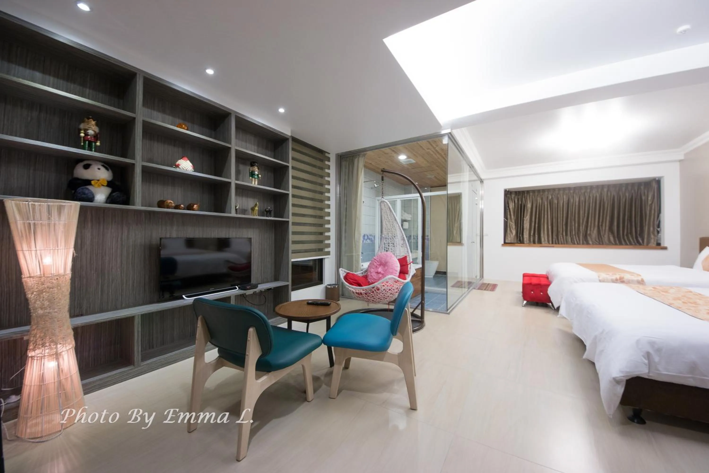 TV and multimedia, Bed in Colorful Fish Cottage