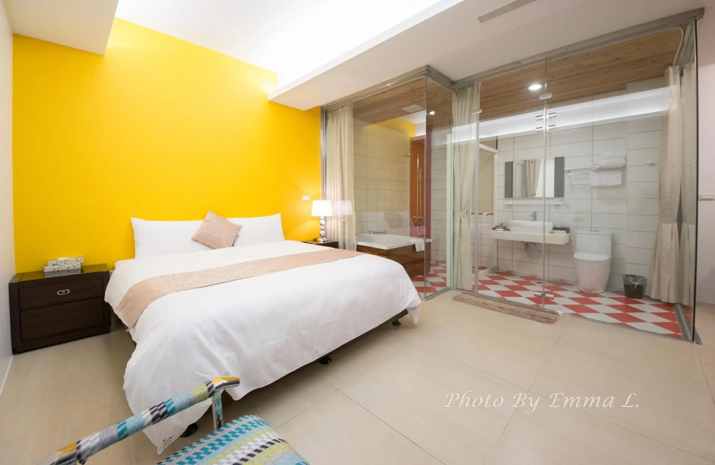 King Room with Mountain View in Colorful Fish Cottage King Room with Mountain View in Colorful Fish Cottage