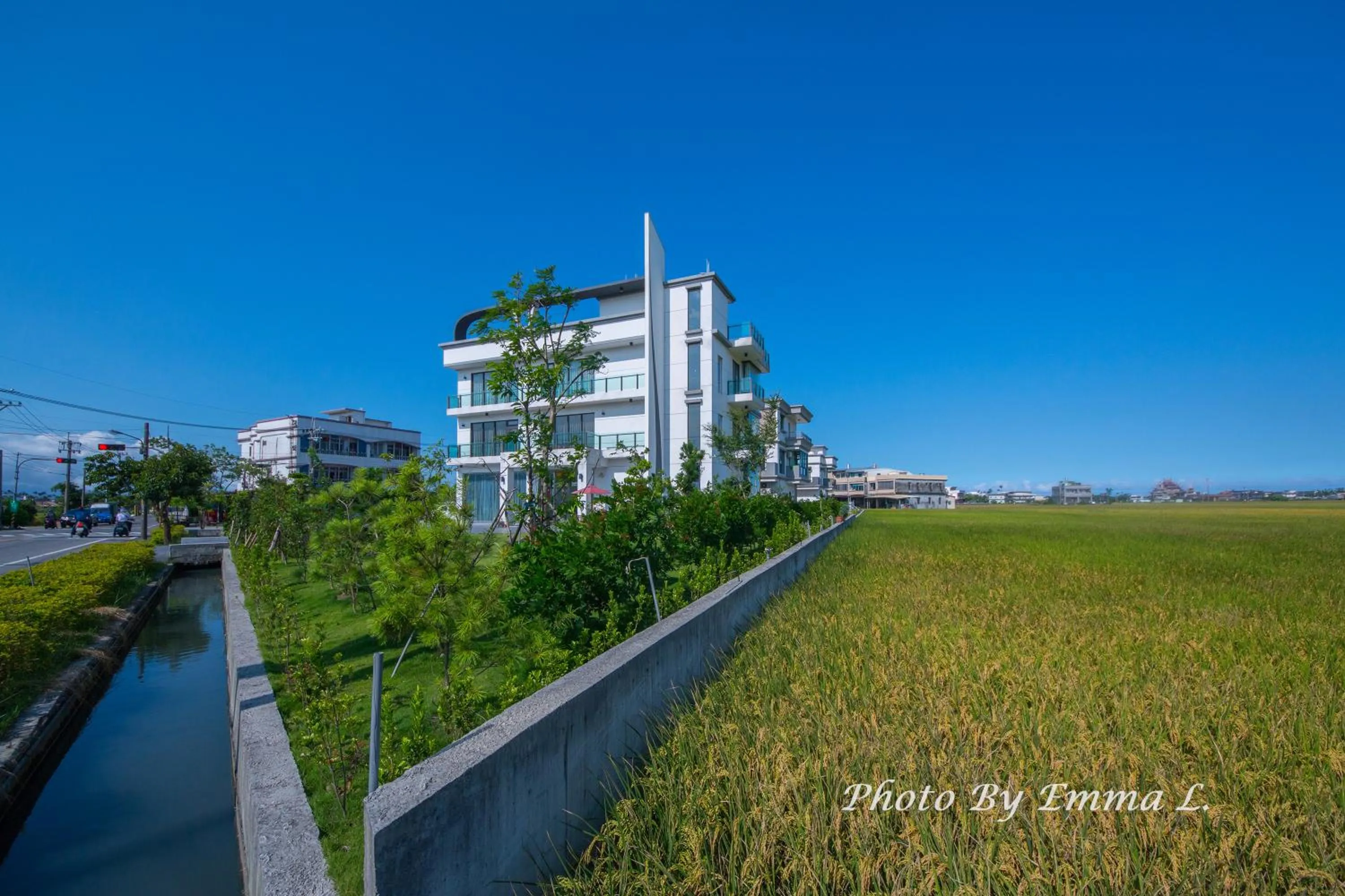 Property building in Colorful Fish Cottage