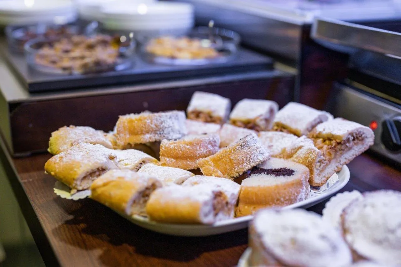 Restaurant/places to eat in Ruby Blue