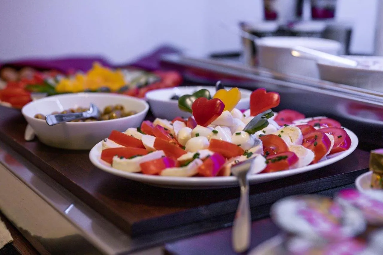 Restaurant/places to eat in Ruby Blue