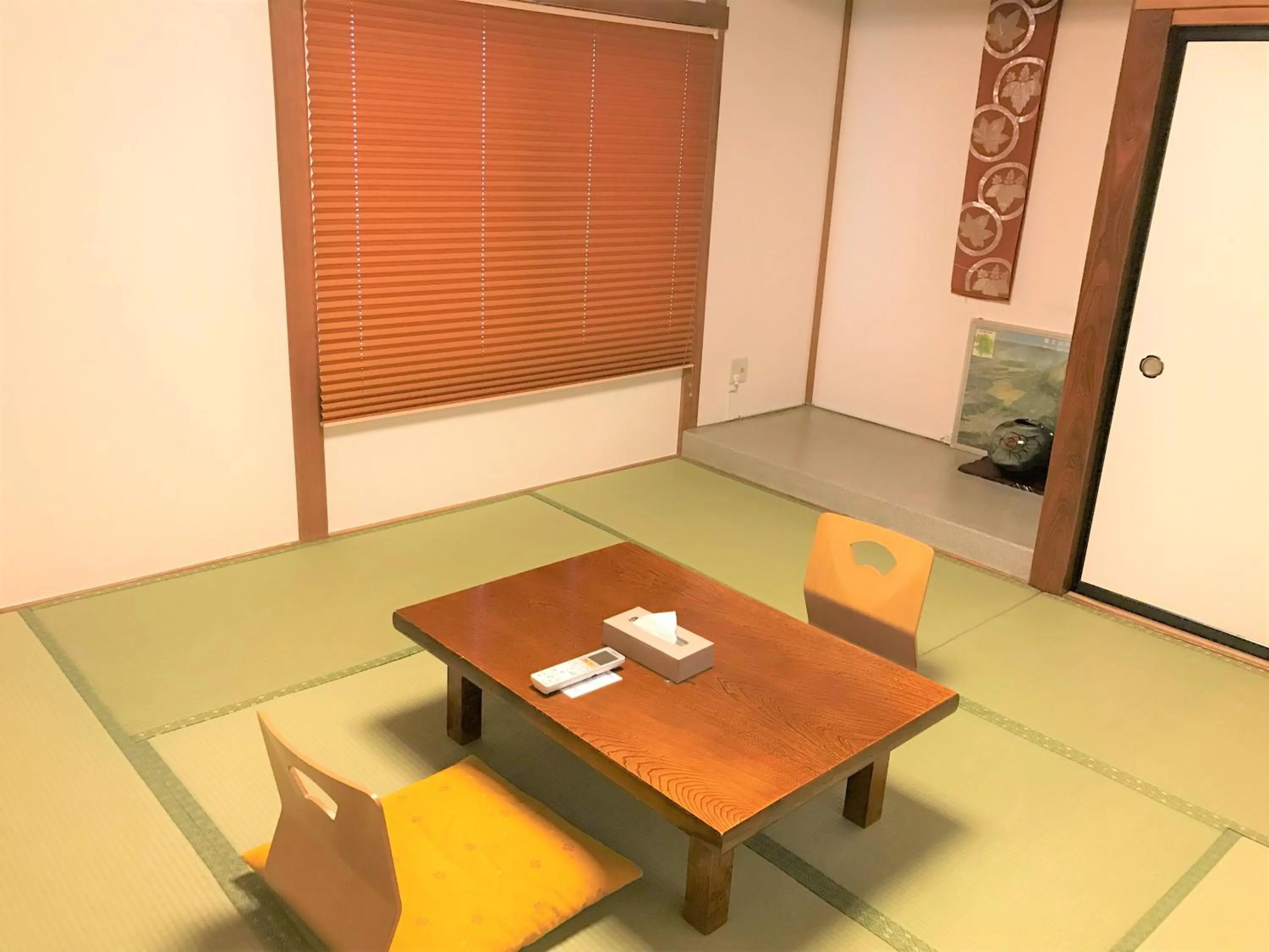 Photo of the whole room in K's House Fuji View - Travelers Hostel