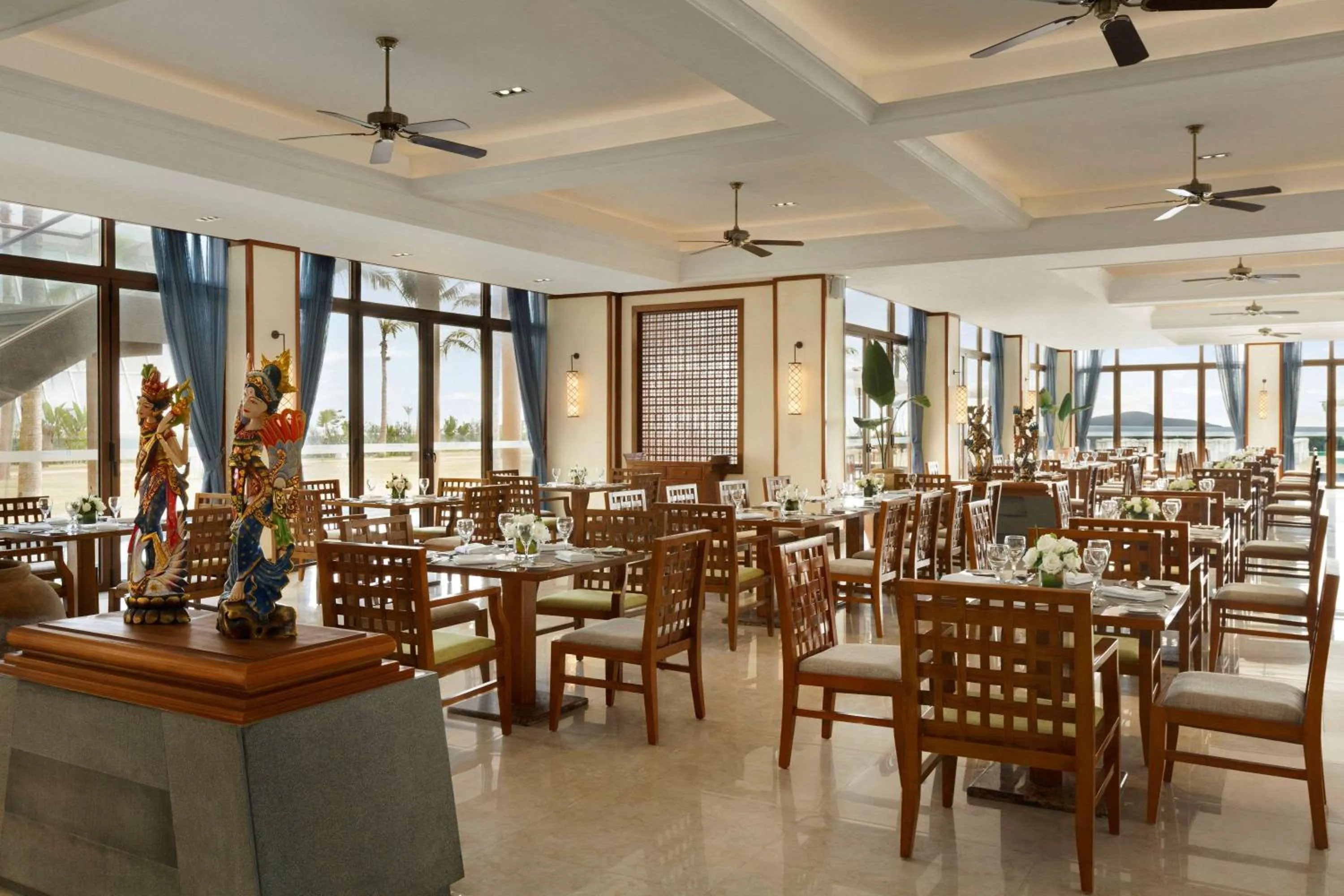 Restaurant/Places to Eat in Wyndham Maoming