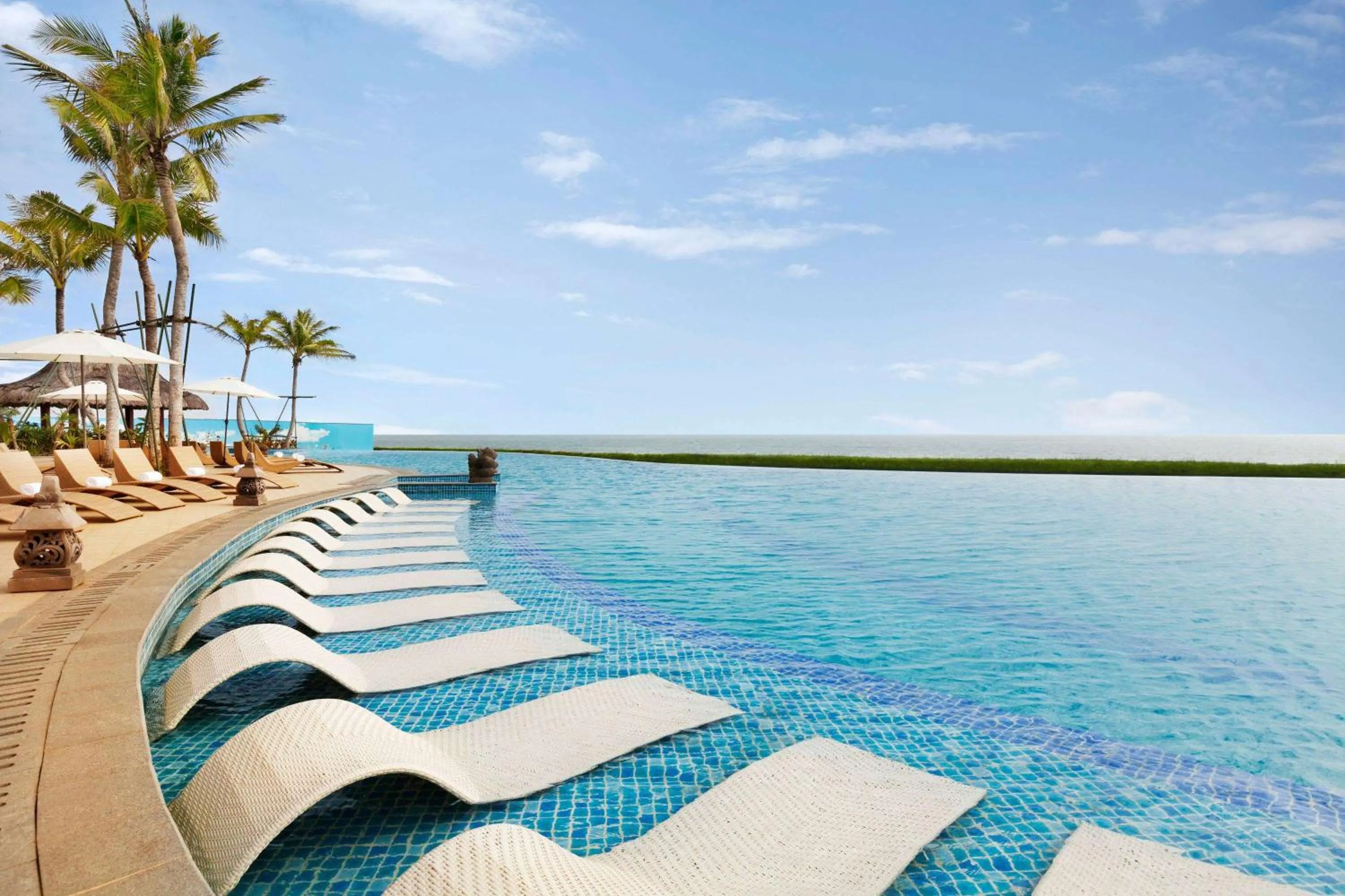 Pool view, Swimming Pool in Wyndham Maoming