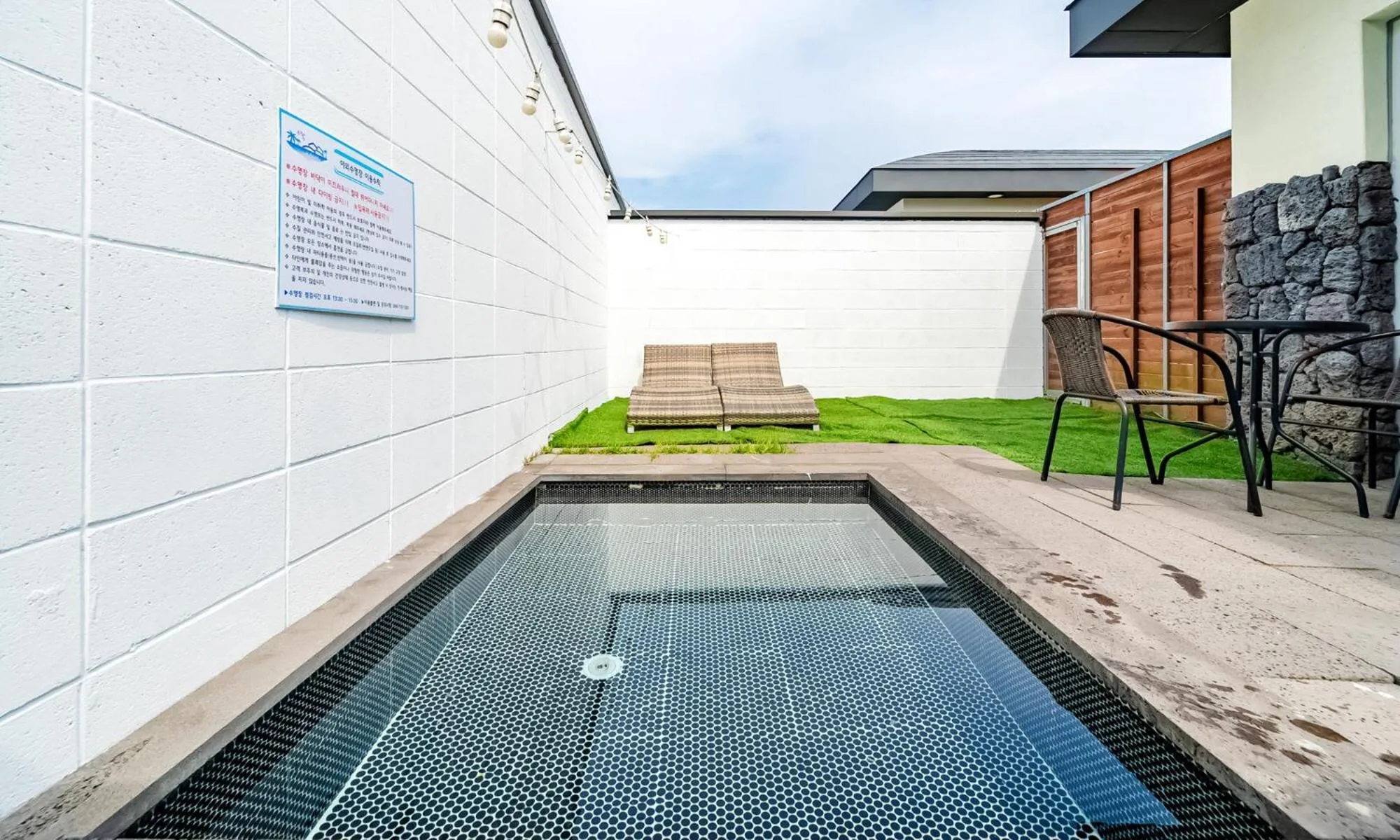 Swimming pool in Pool and Villa Sorang