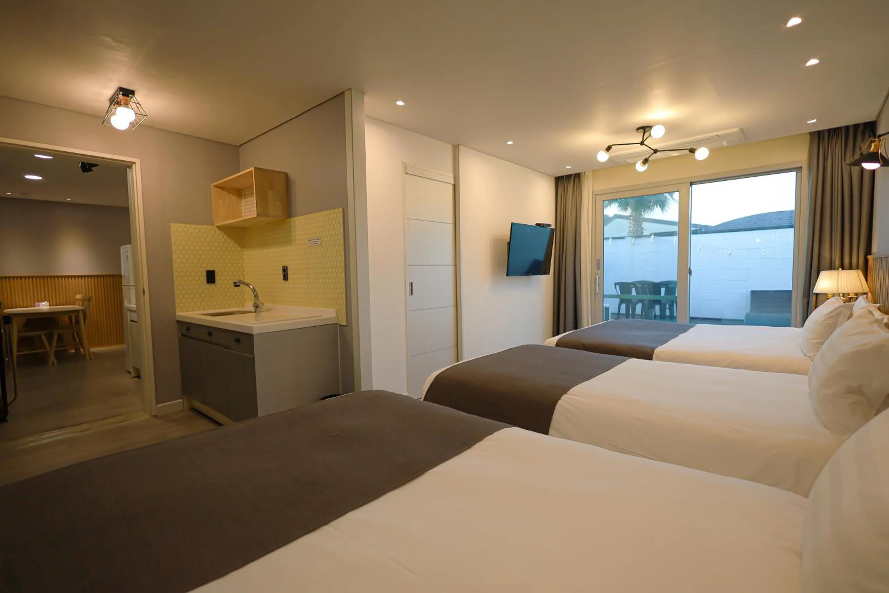 Bedroom, Bed in Pool and Villa Sorang