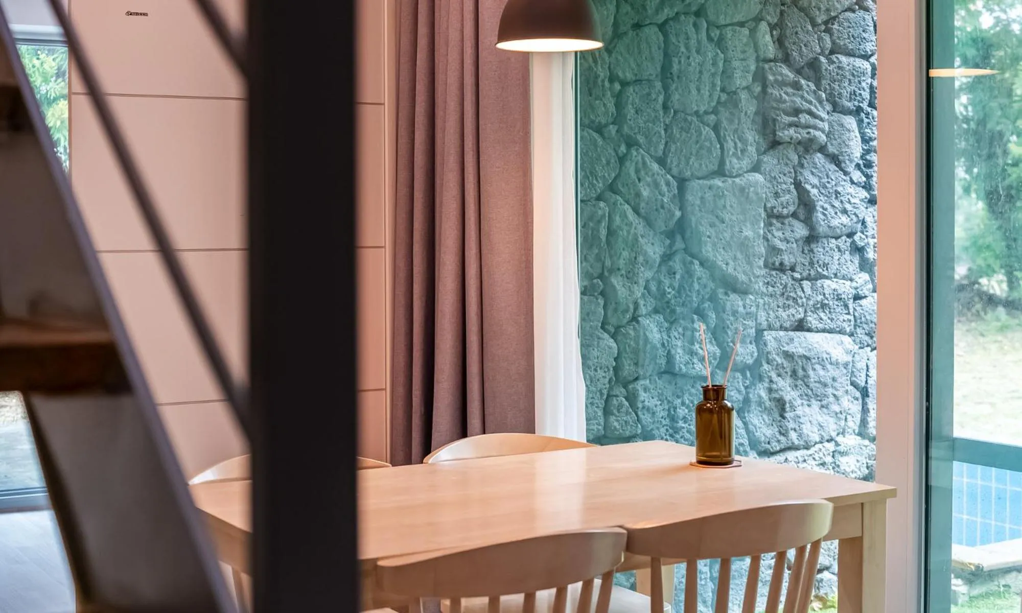 Dining area in Pool Villa Sorang