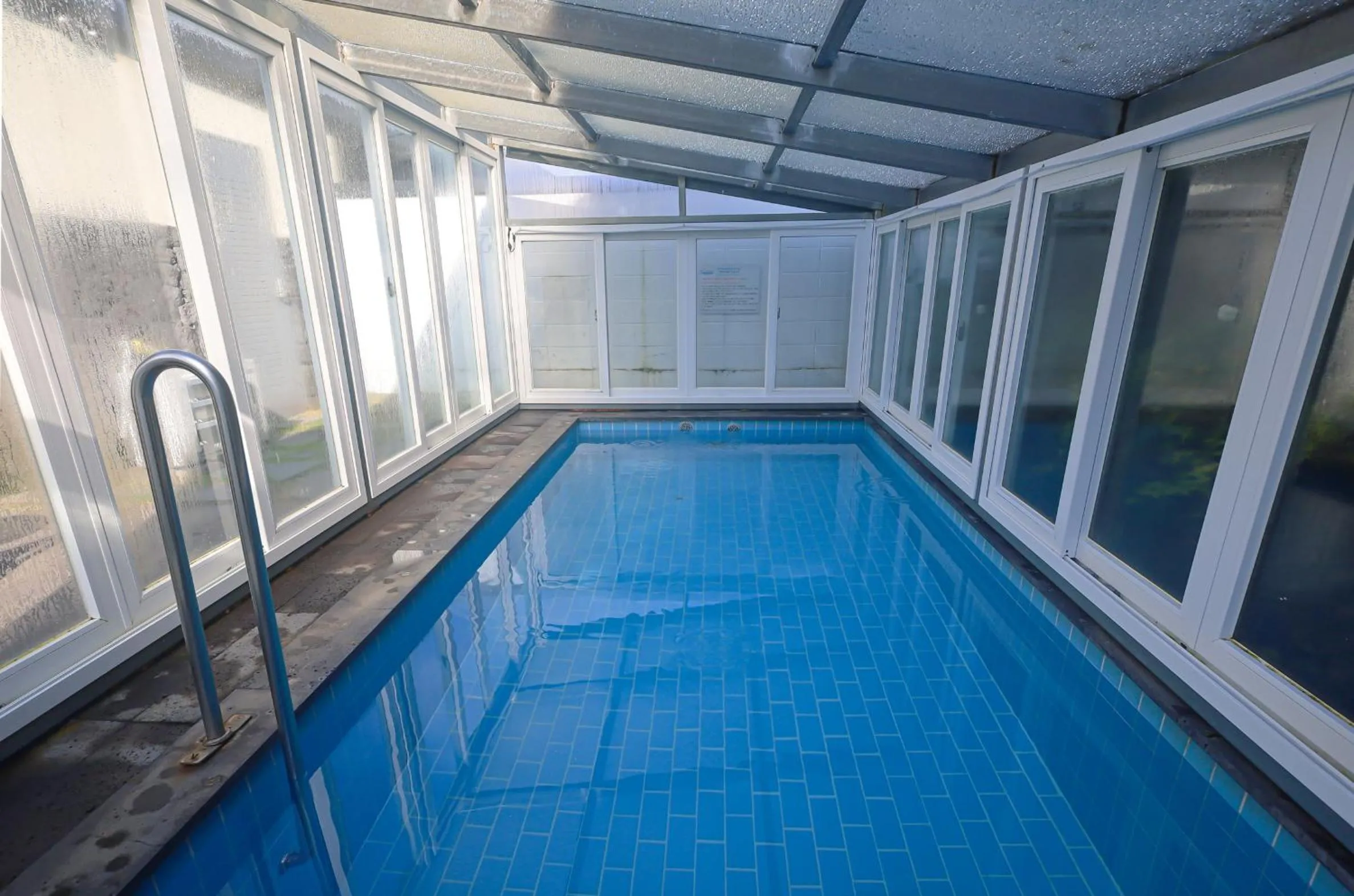 Swimming pool in Pool and Villa Sorang