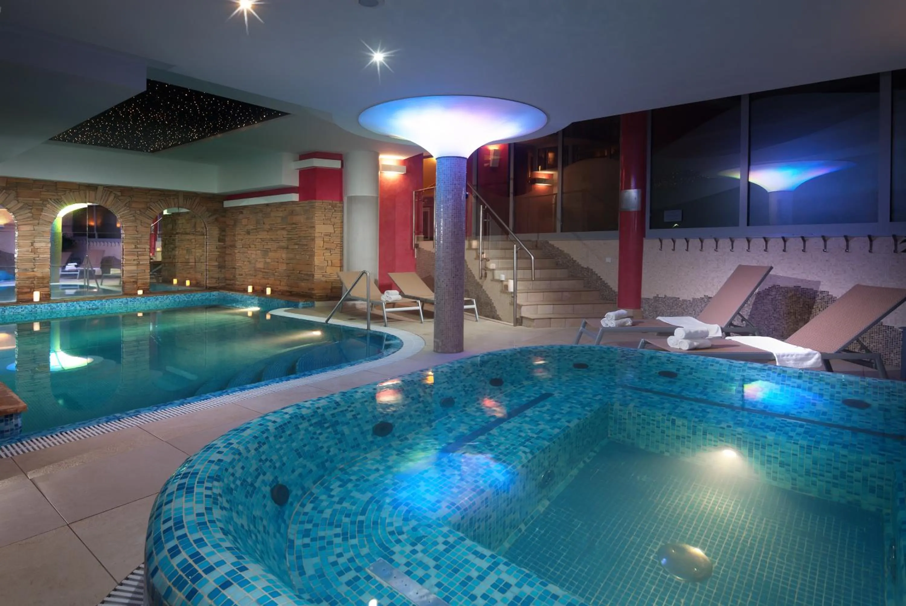 Swimming pool in Wellness Hotel Windsor