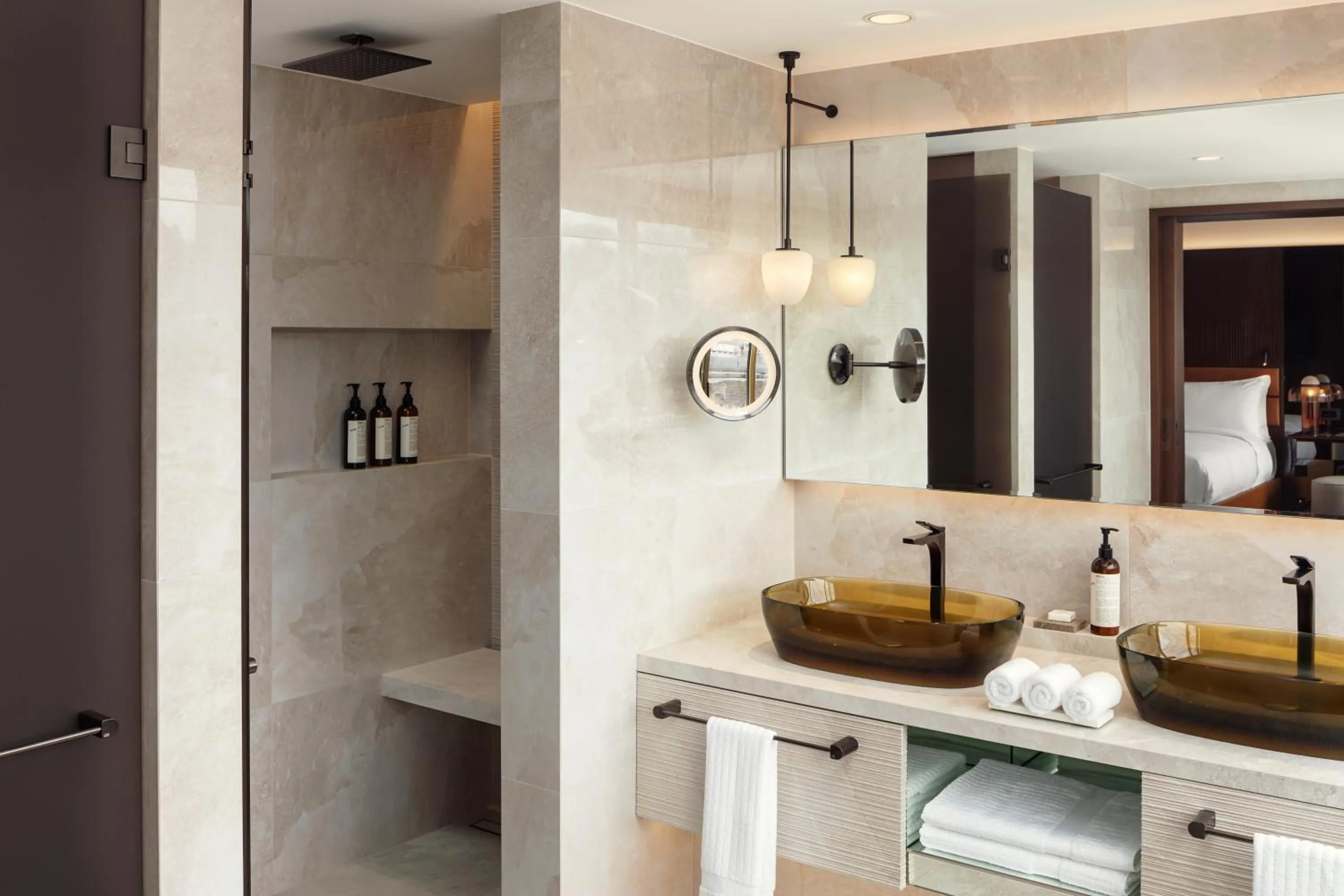 Shower in Fairmont Golden Prague