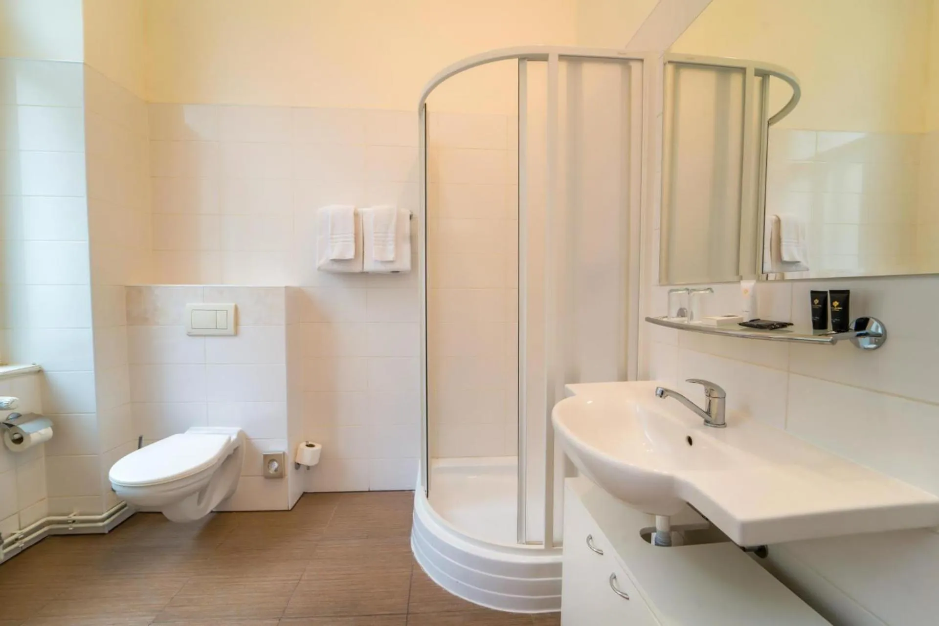 Shower in Metropolitan Old Town Hotel - Czech Leading Hotels