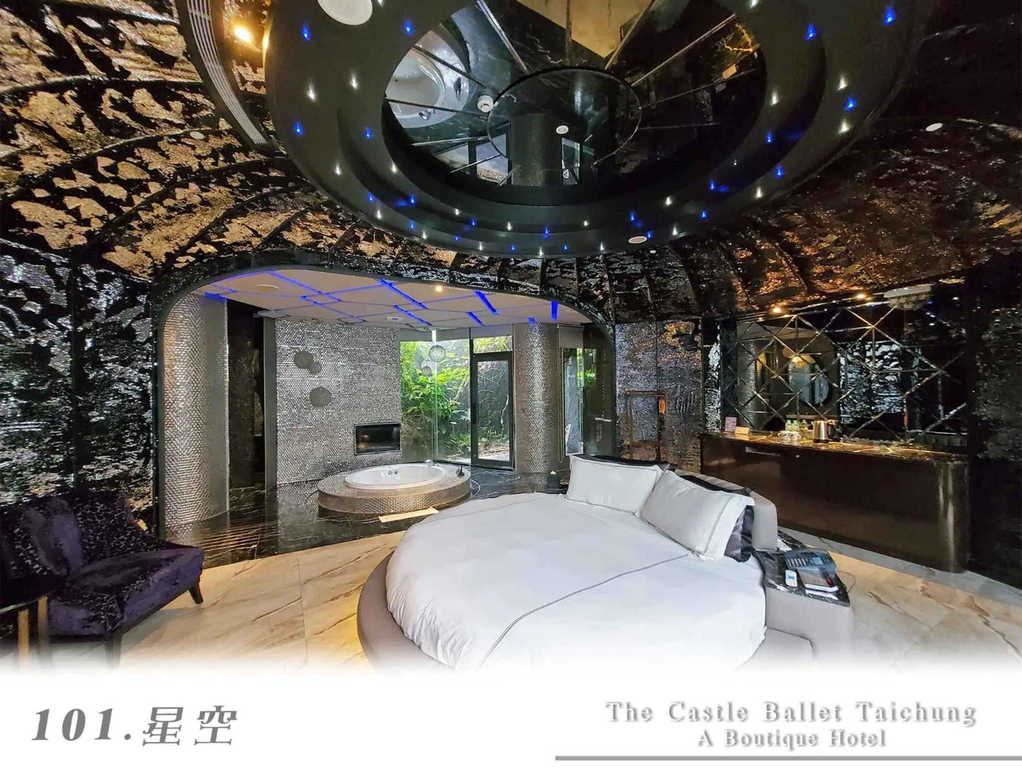Living room in The Castle Ballet Taichung A Boutique Hotel