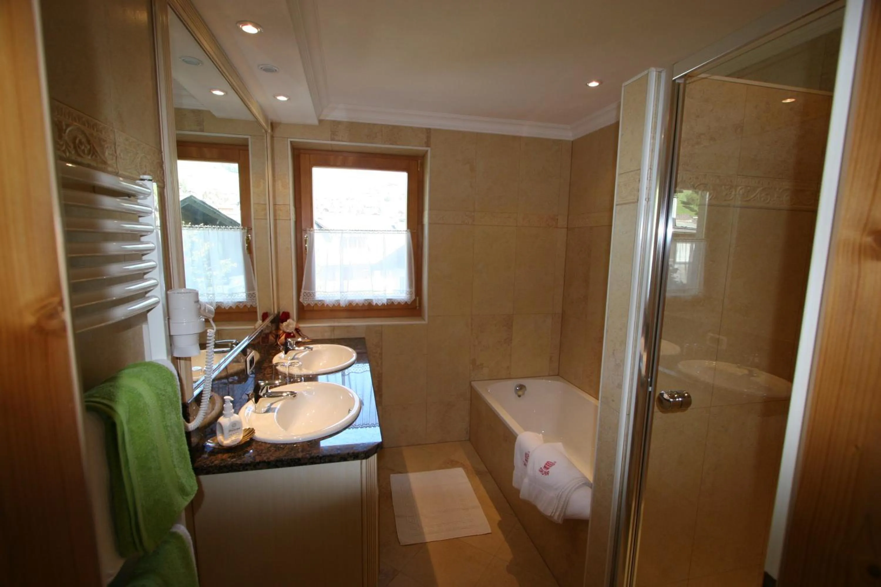 Shower in Hotel Al Sonnenhof