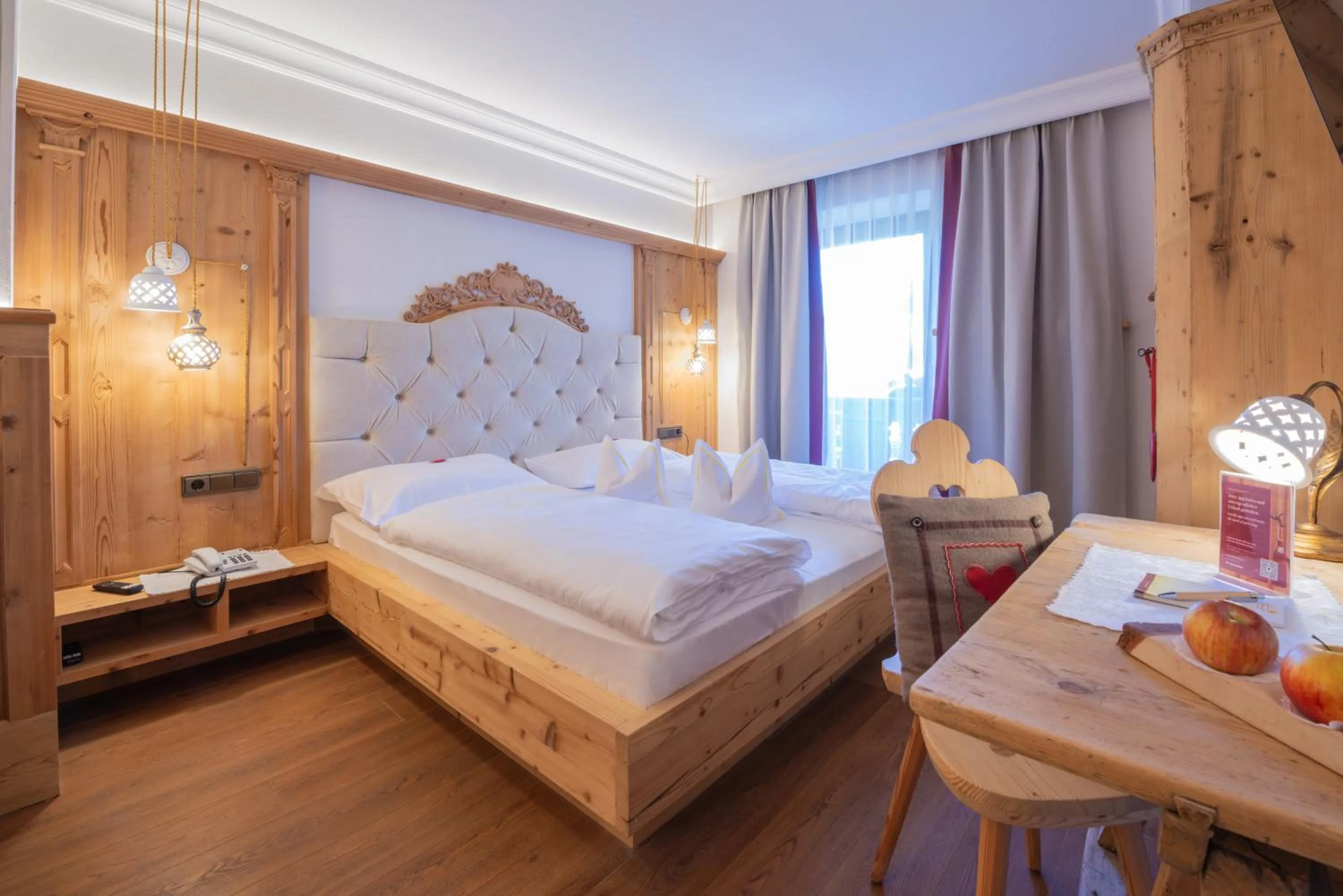 Bed in Hotel Al Sonnenhof