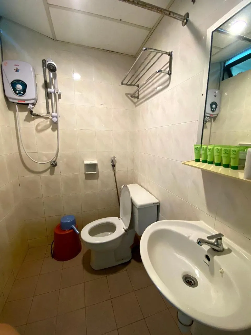 Shower in HIG Homestay Apartment