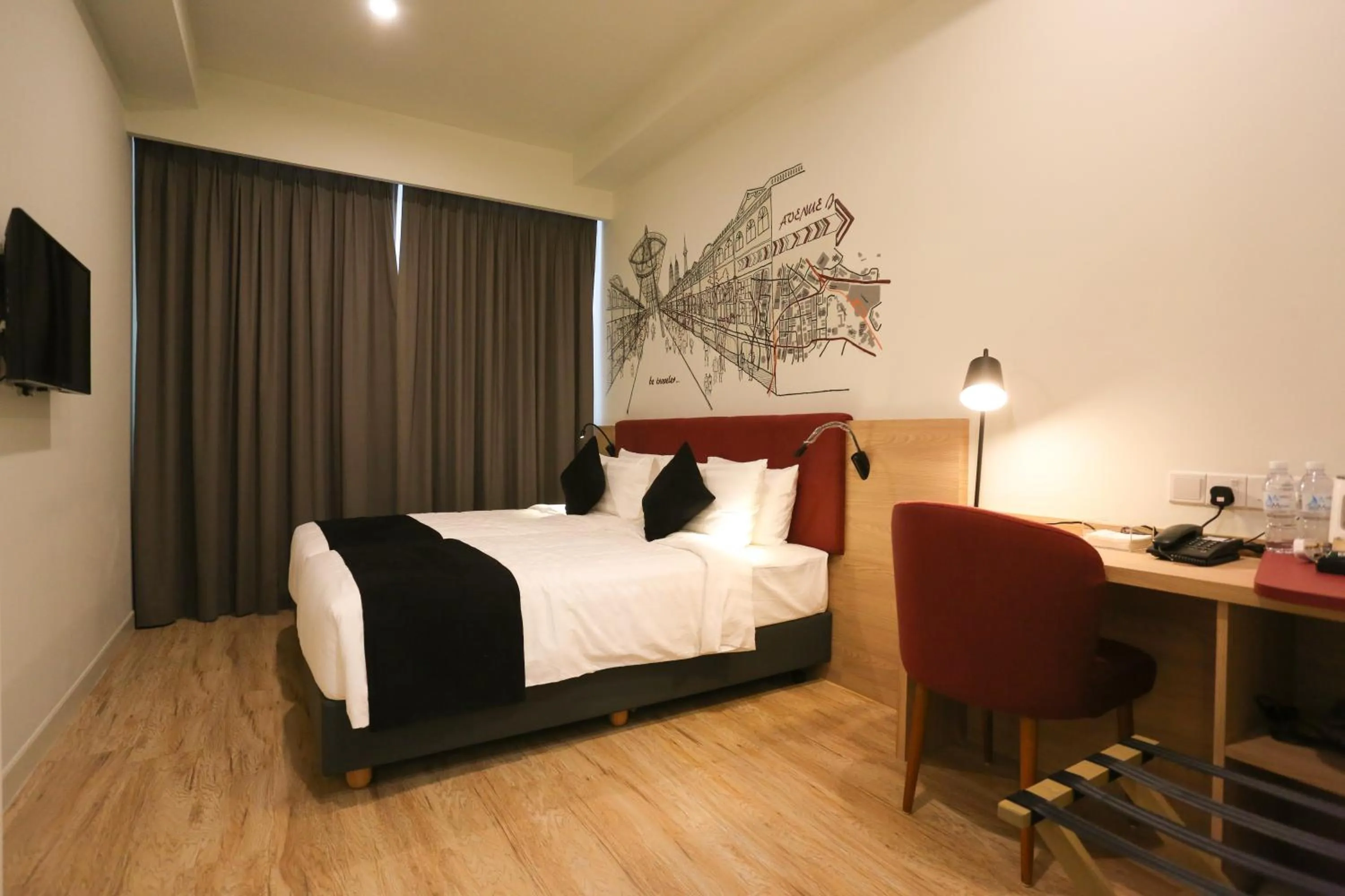 Photo of the whole room in Avenue J Hotel, Central Market