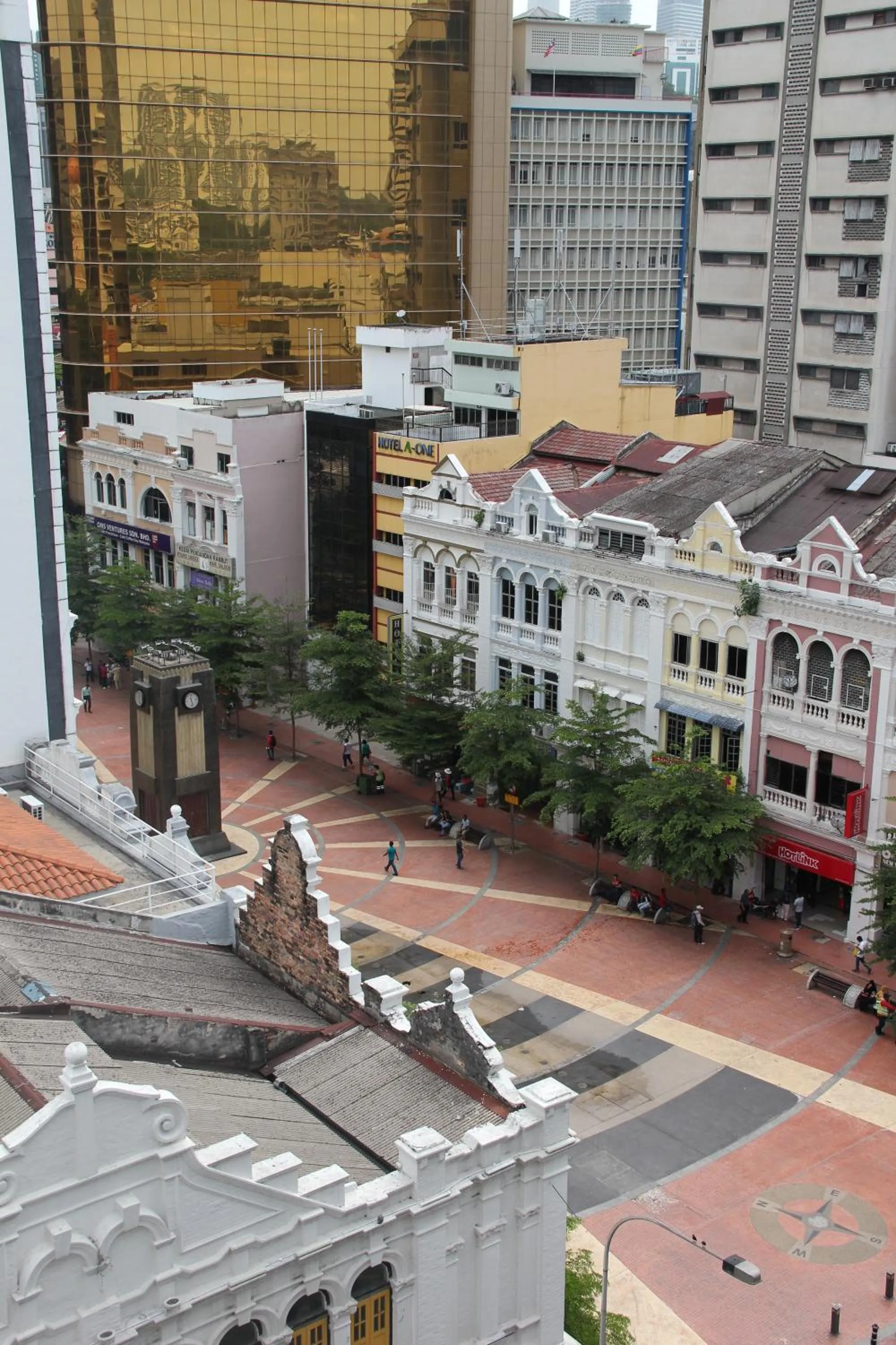 Street view in Avenue J Hotel, Central Market