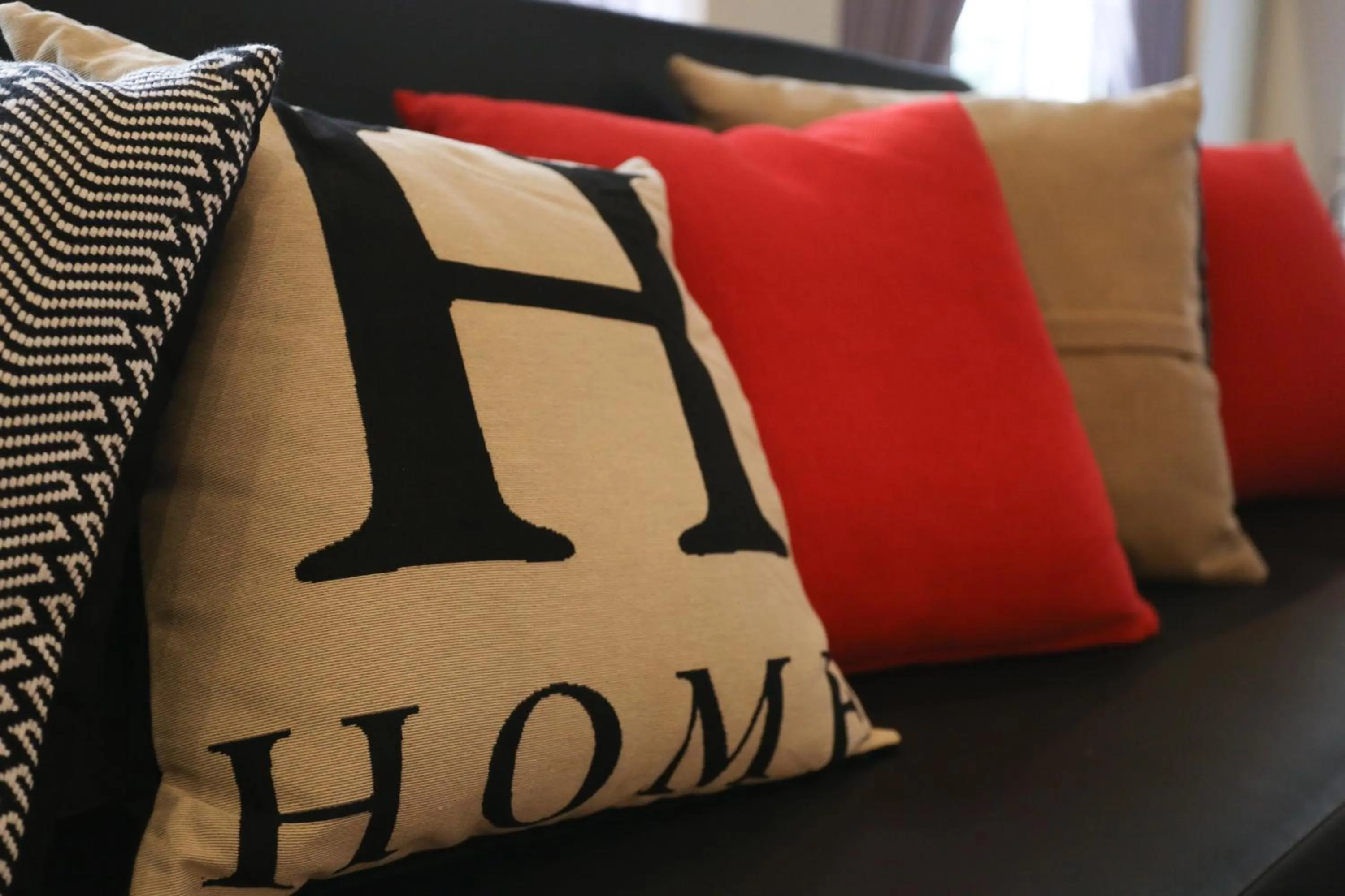 Avenue J Hotel, Central Market