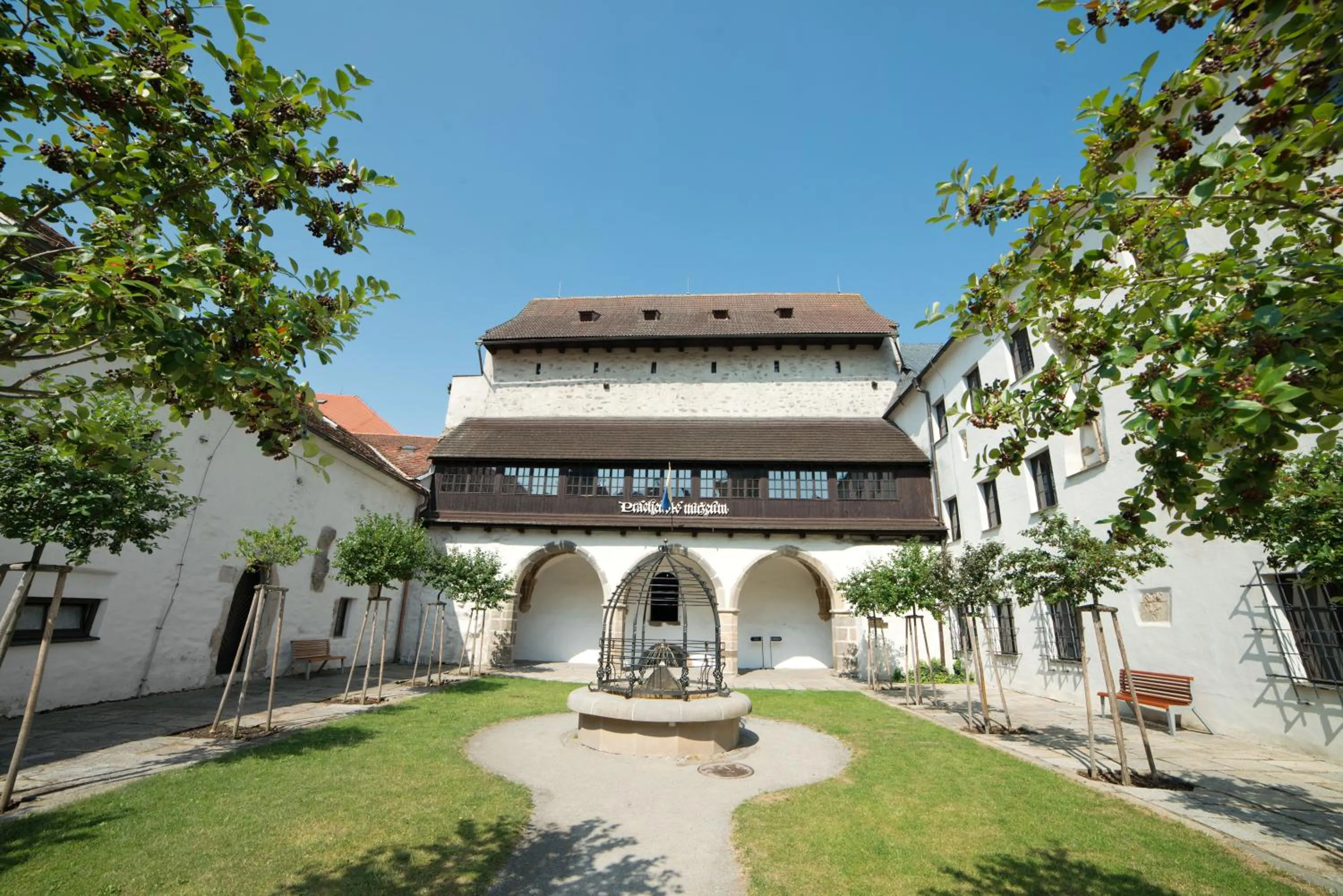 Nearby landmark in Hotel Art