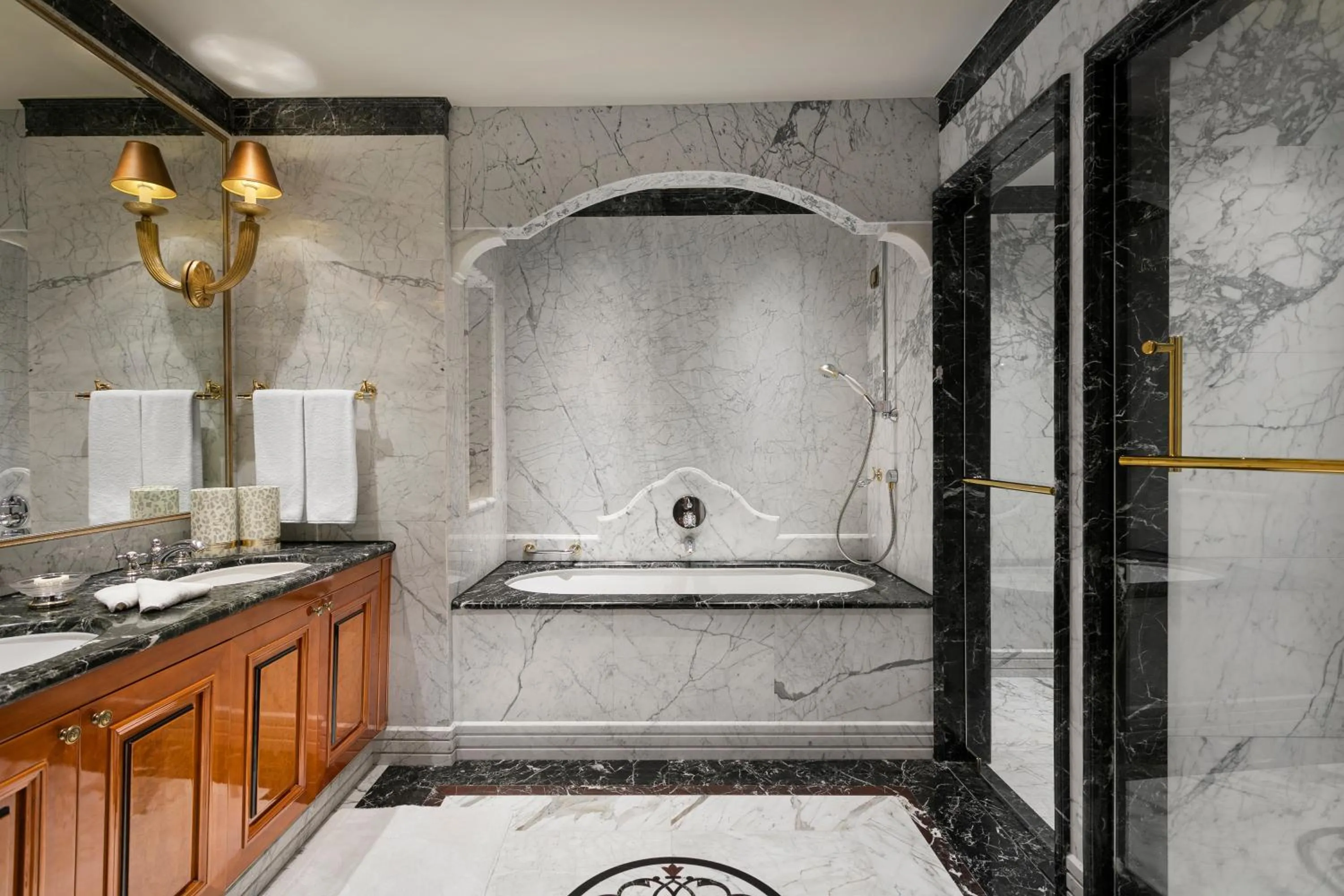 Shower in Titanic Mardan Palace