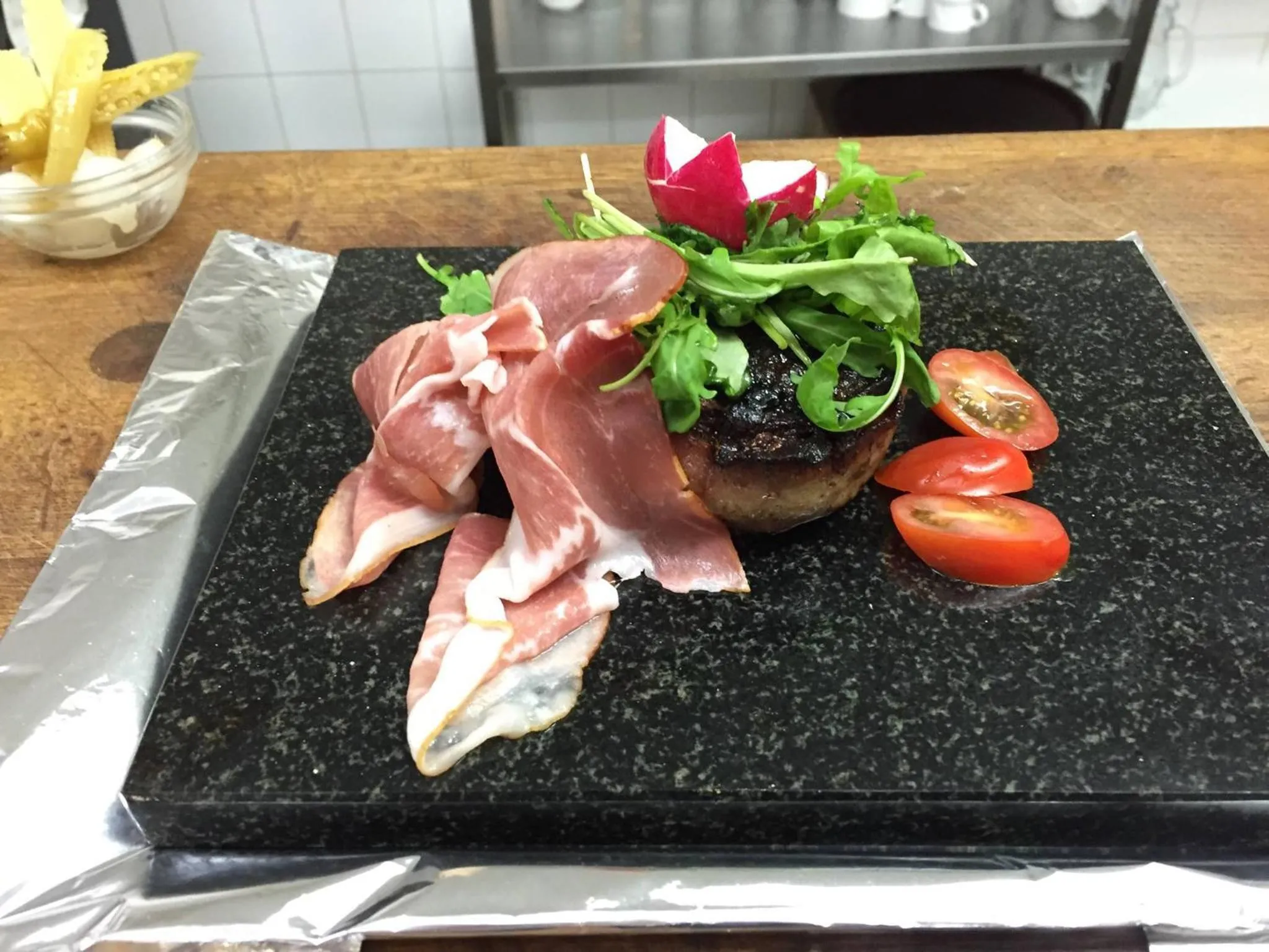 Food and drinks in Hotel N