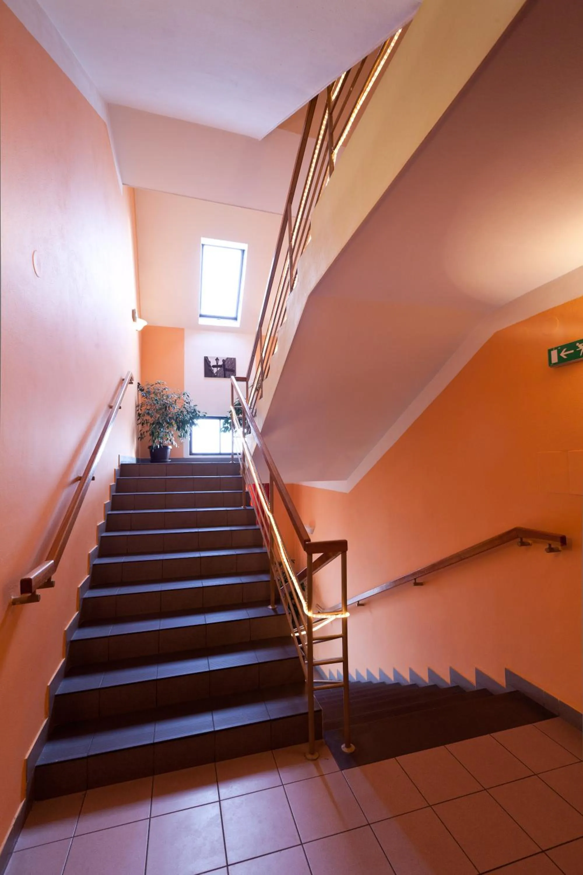 Lobby or reception in Hotel N