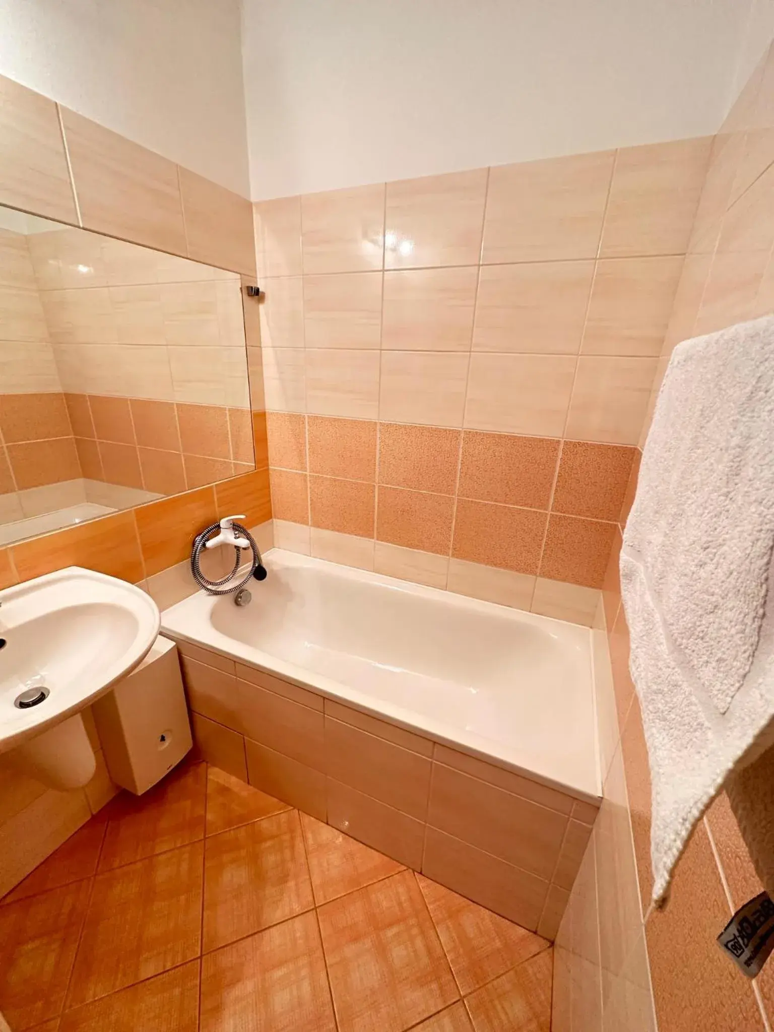 Double or Twin Room - single occupancy in Hotel N Double or Twin Room - single occupancy in Hotel N