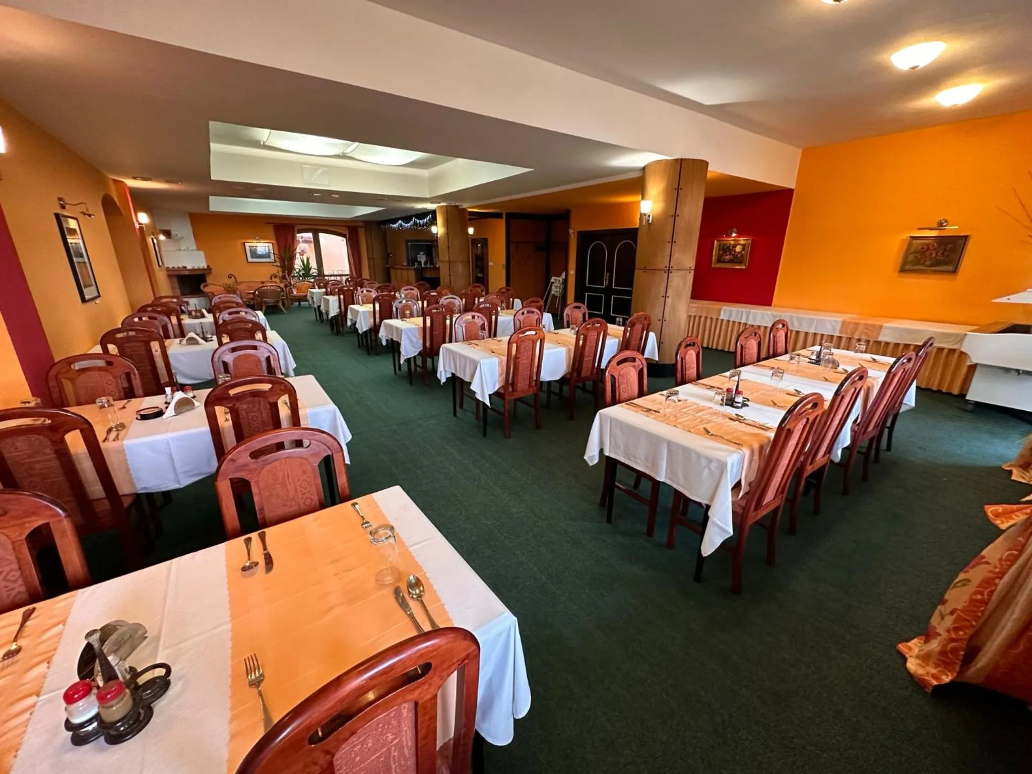 Property building in Hotel N