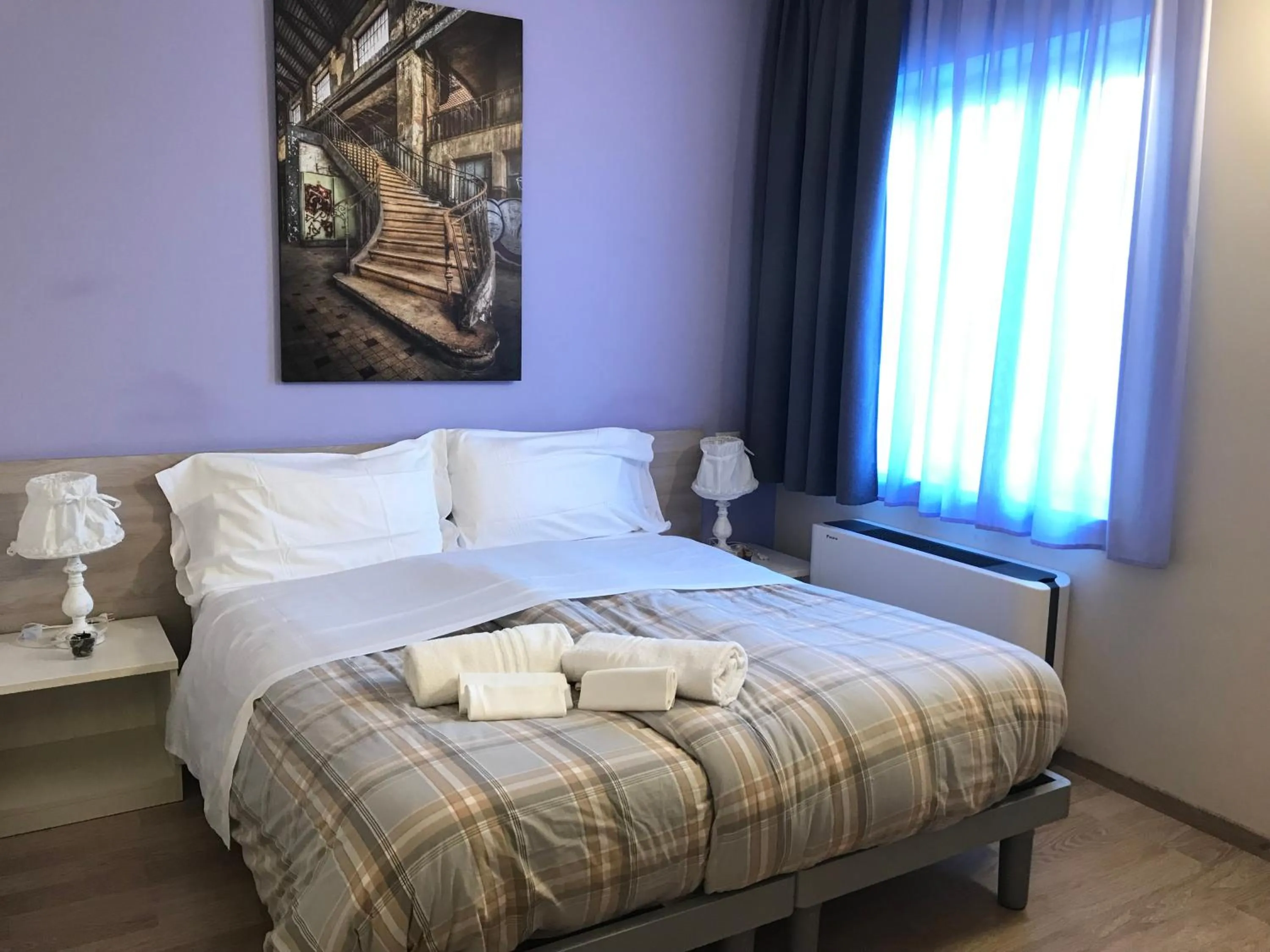 Shower, Bed in Albergo Trattoria Italia