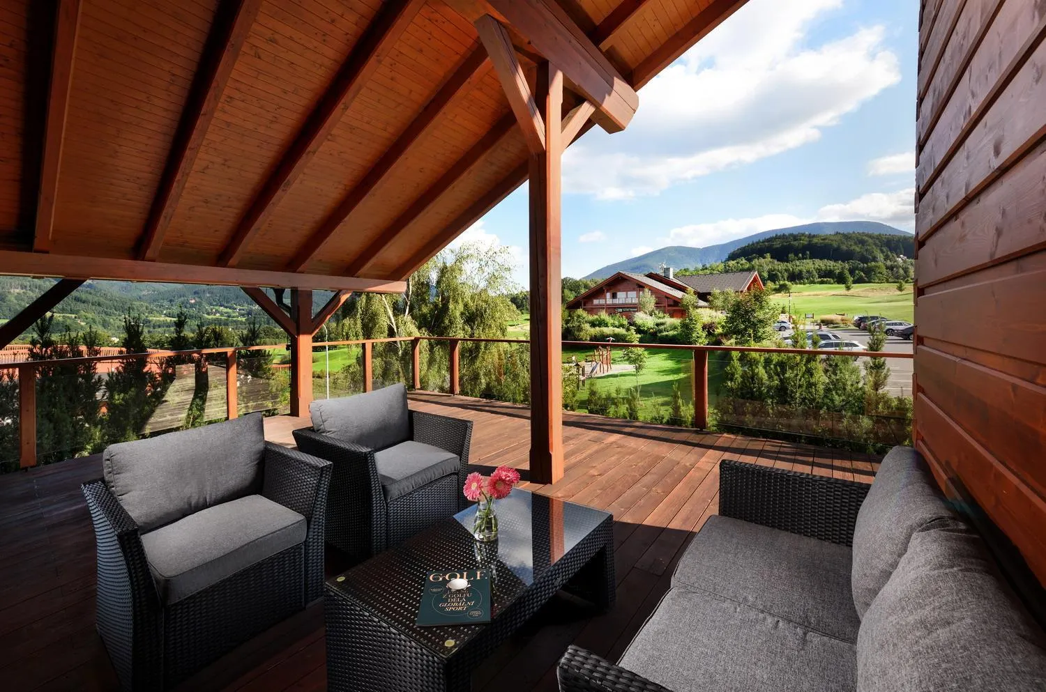 Balcony/Terrace in Green Inn Hotel