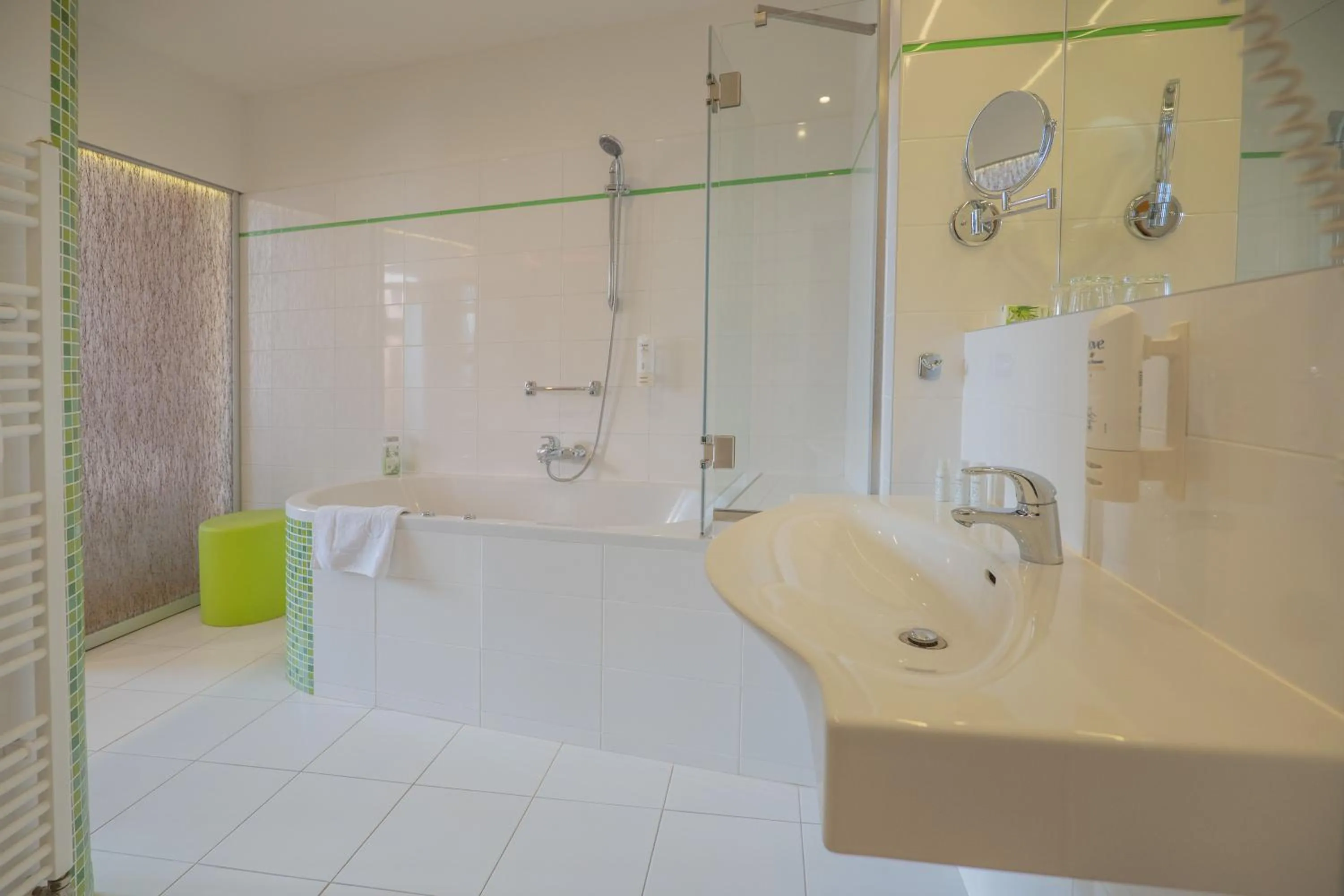 Shower in Hotel Zlatá Hvězda