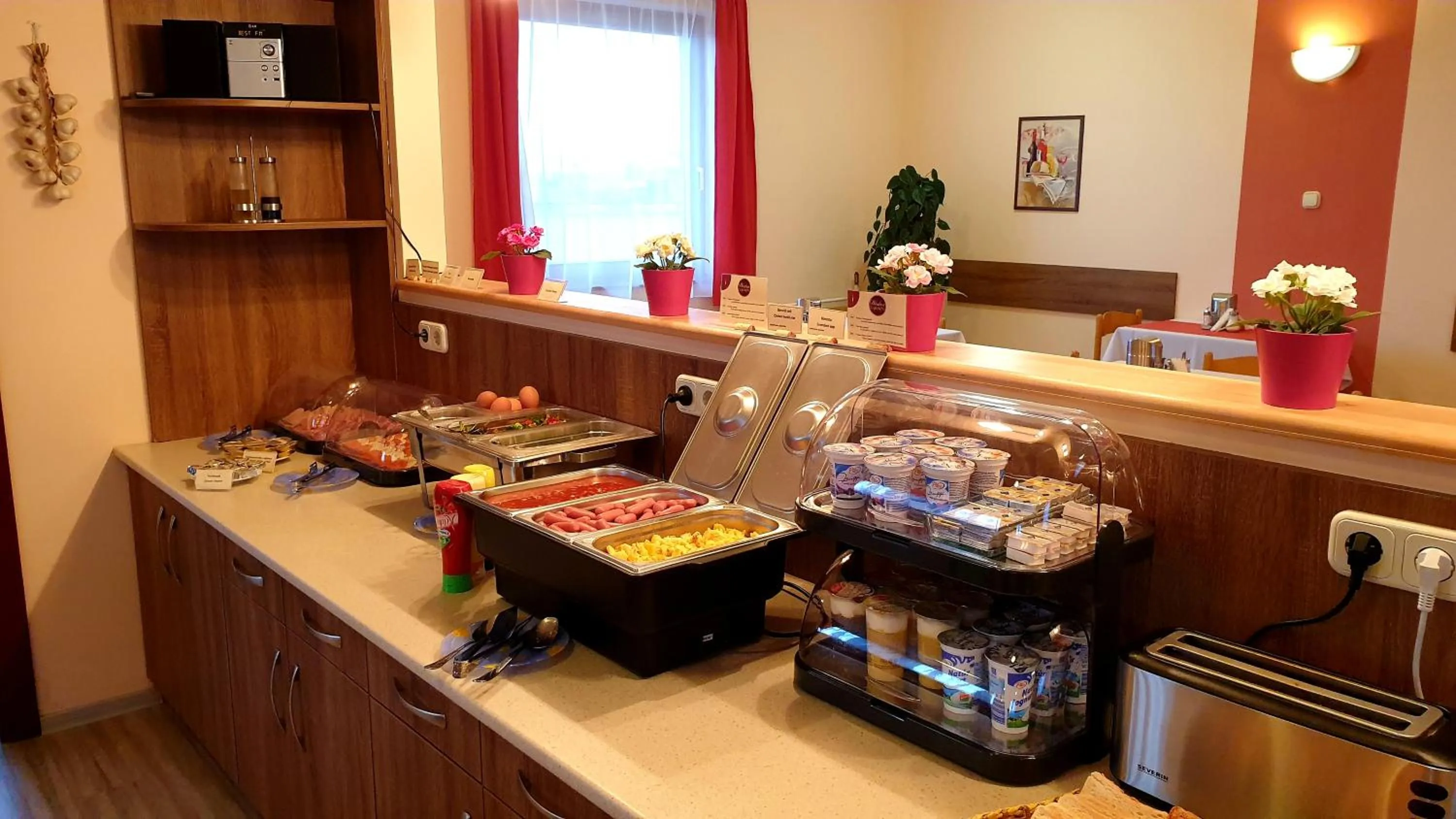 Coffee/tea facilities in Diana Club Hotel