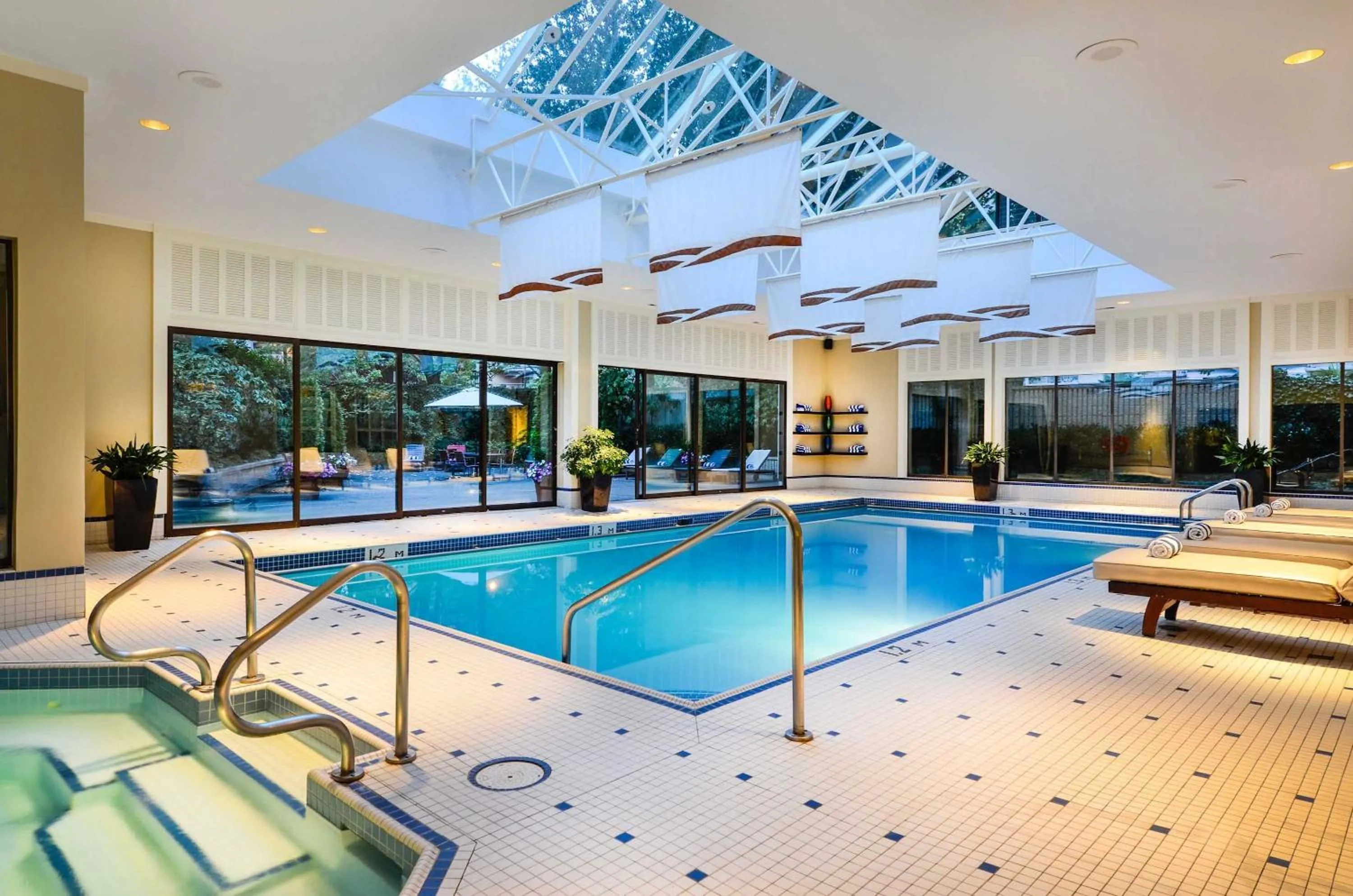 Swimming pool in La Grande Residence at the Sutton Place Hotel