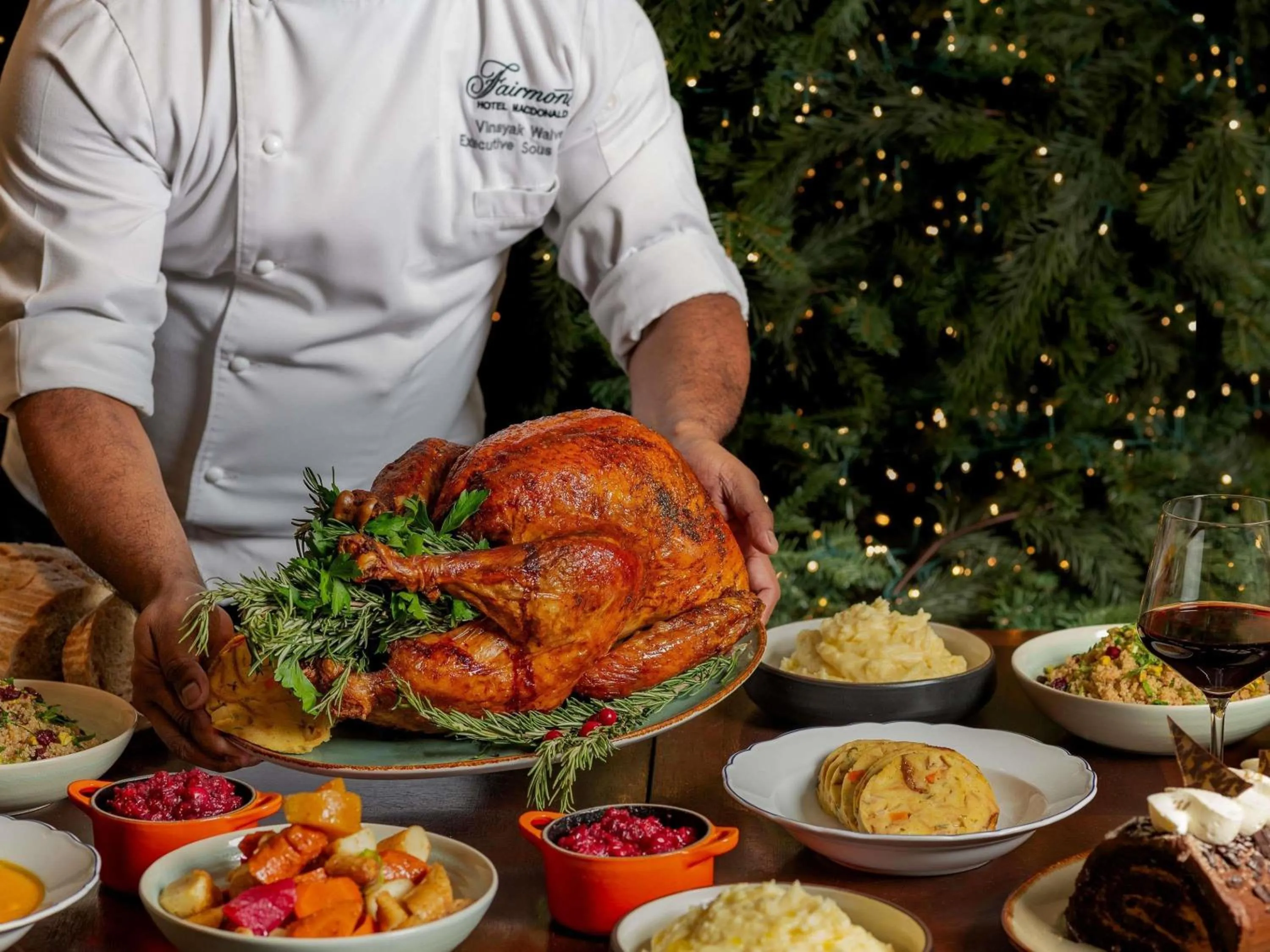 Restaurant/places to eat in Fairmont Hotel Macdonald