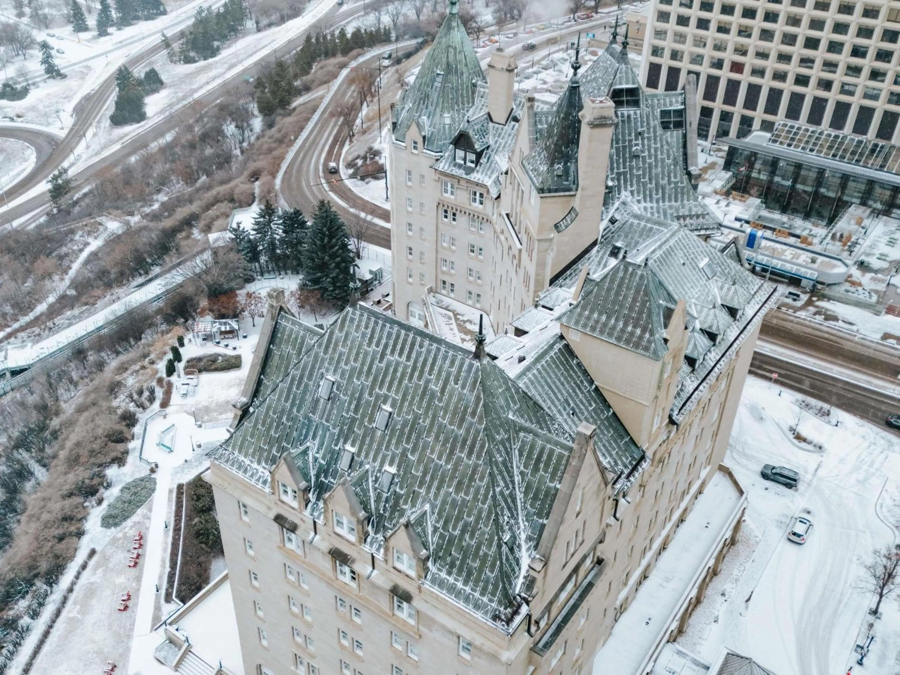 Property building in Fairmont Hotel Macdonald