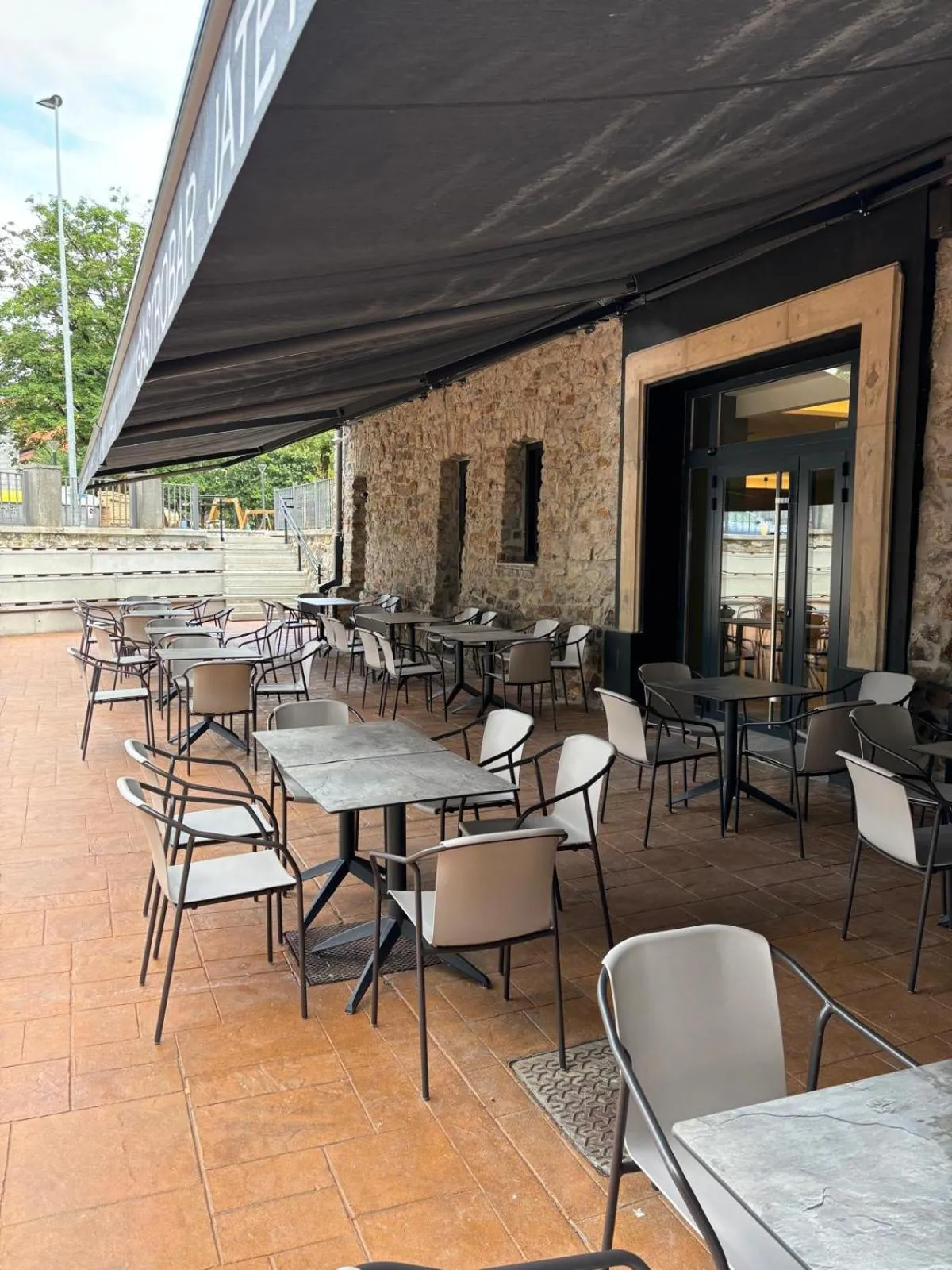 Balcony/Terrace in Mondragon Hotela