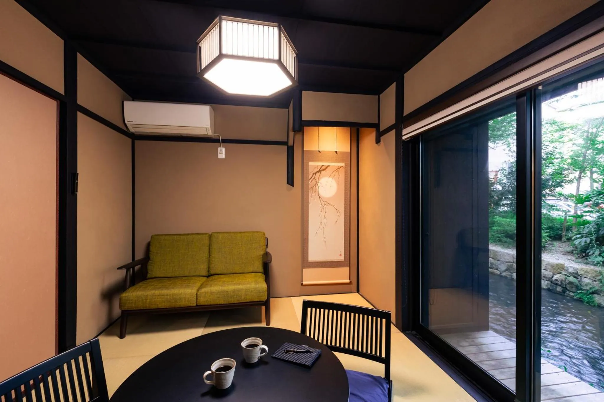 Rinn Shijo Takasegawa