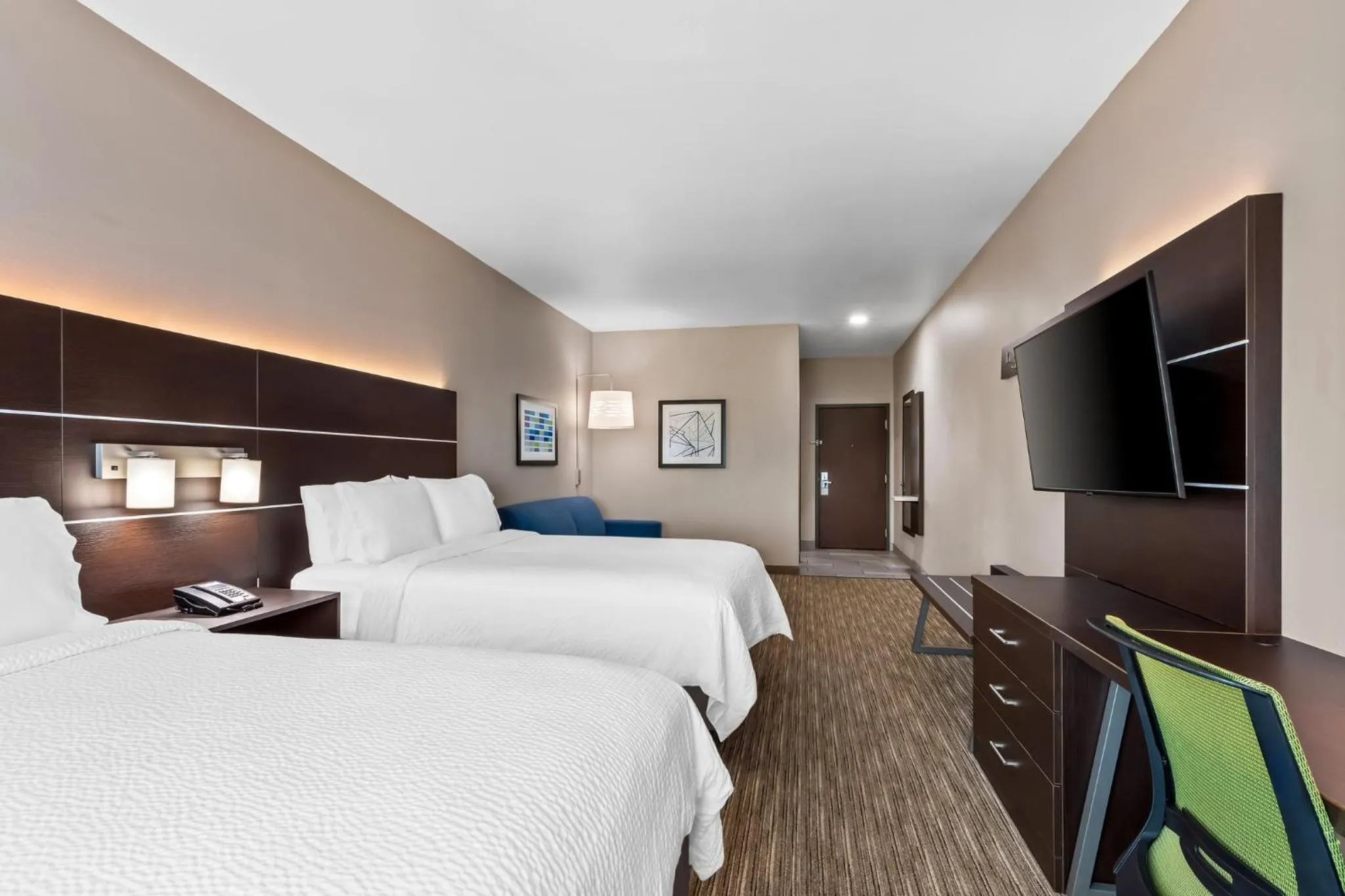 Photo of the whole room in Holiday Inn Express Hotel and Suites Ada by IHG