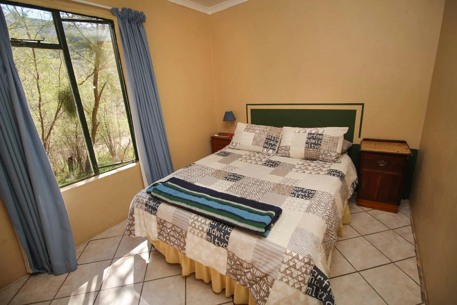 Bedroom, Bed in De Bos Cottages