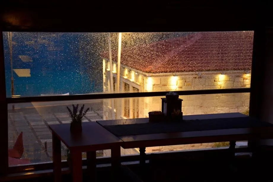 Restaurant/places to eat in Focamor Otel