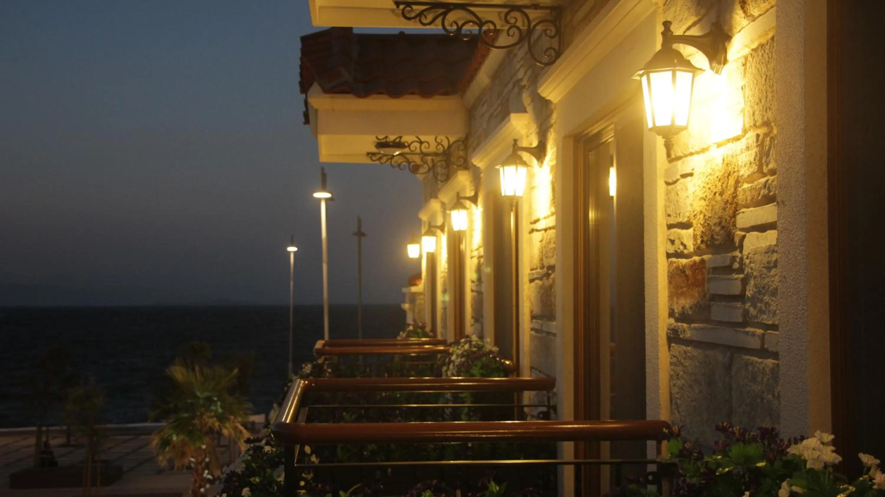 Summer in Focamor Otel