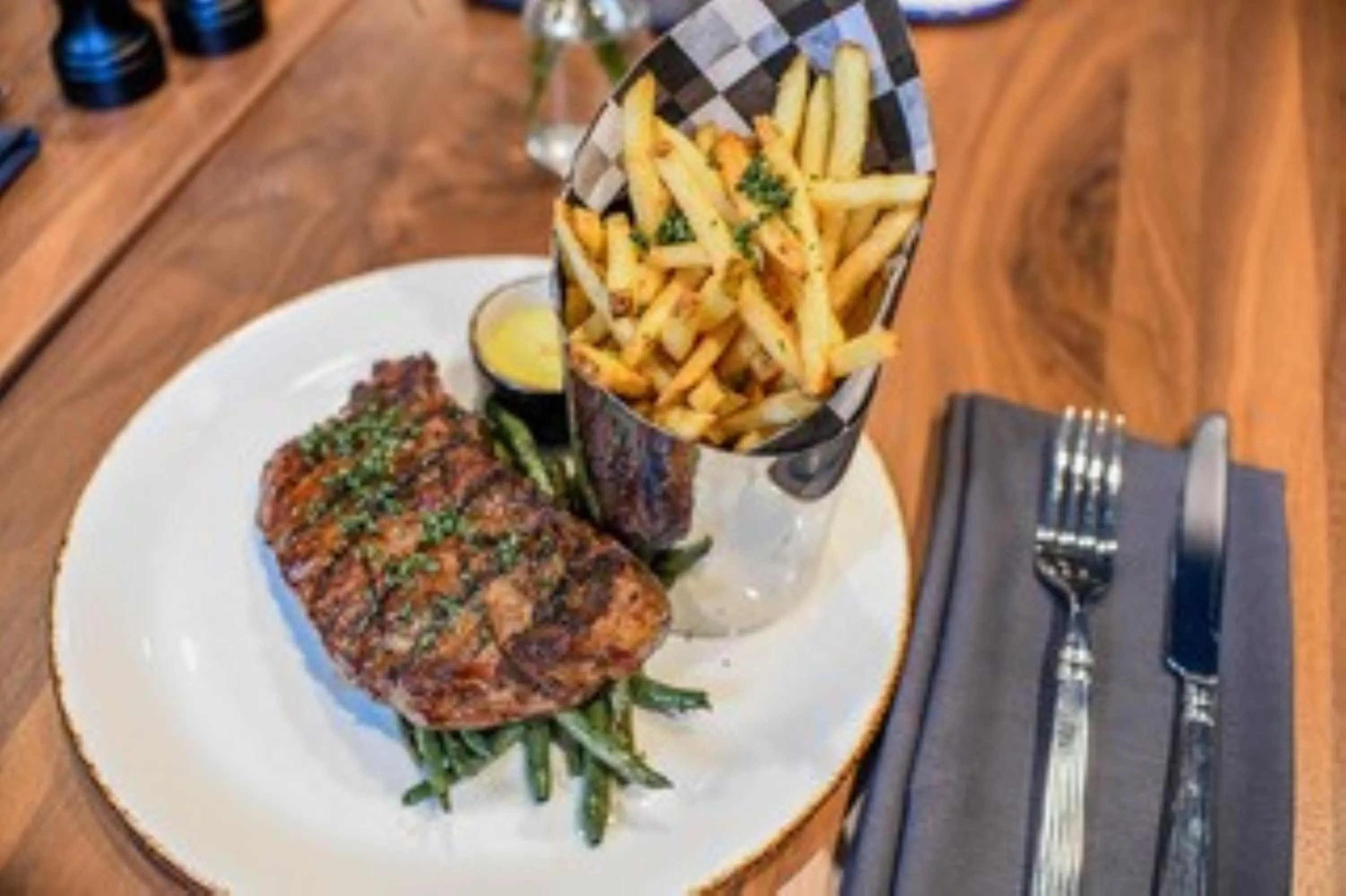 Restaurant/places to eat in Hotel Indigo - Minneapolis Downtown by IHG