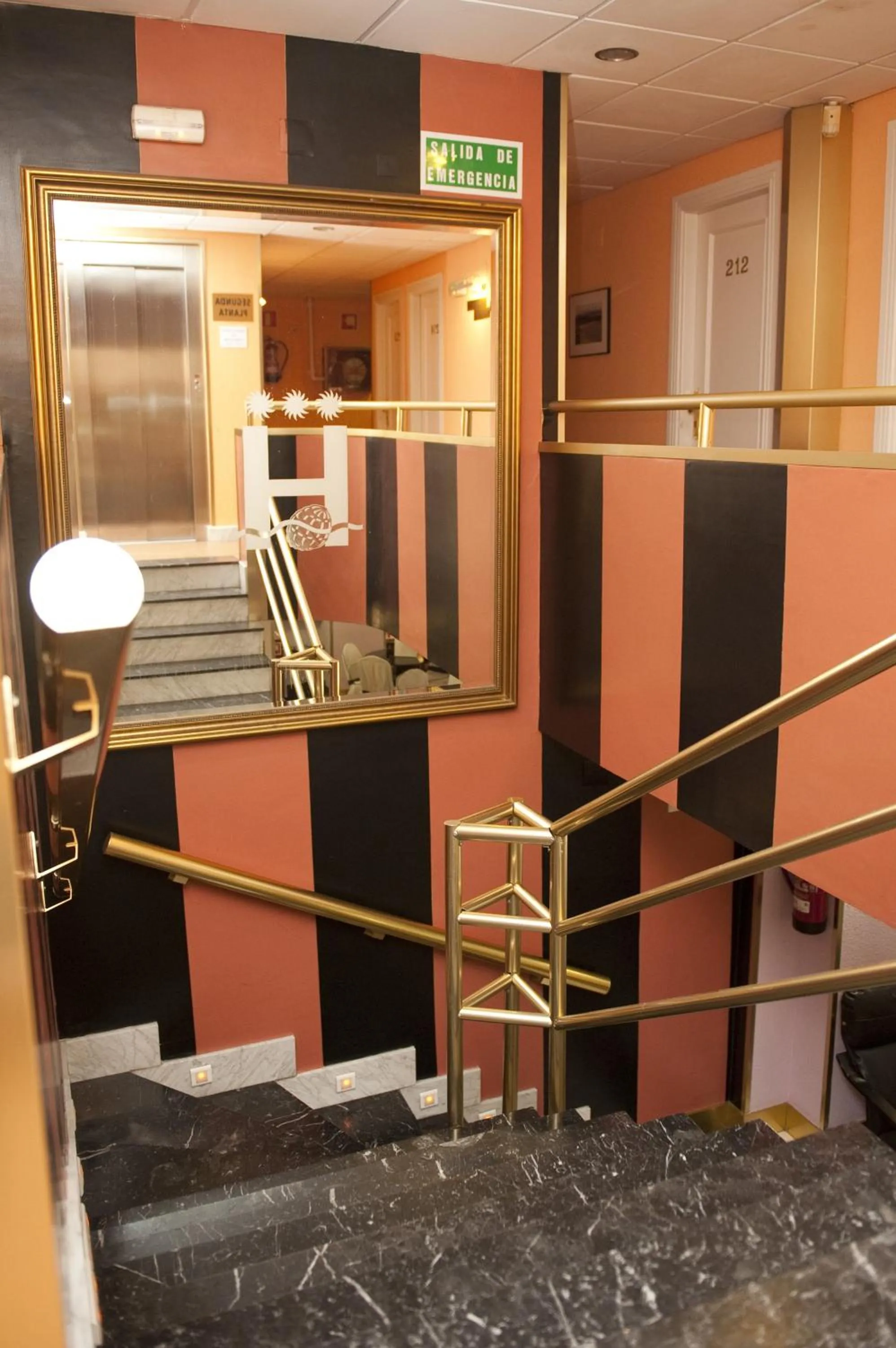 Area and facilities in Hotel Arha Santander