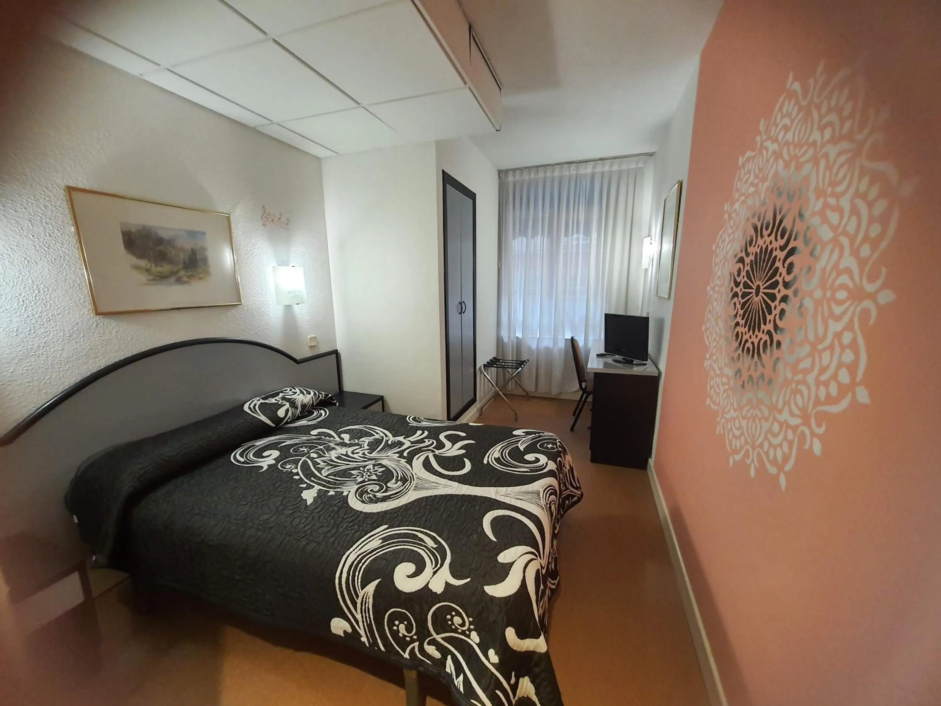 Bedroom, Bed in Hotel Arha Santander